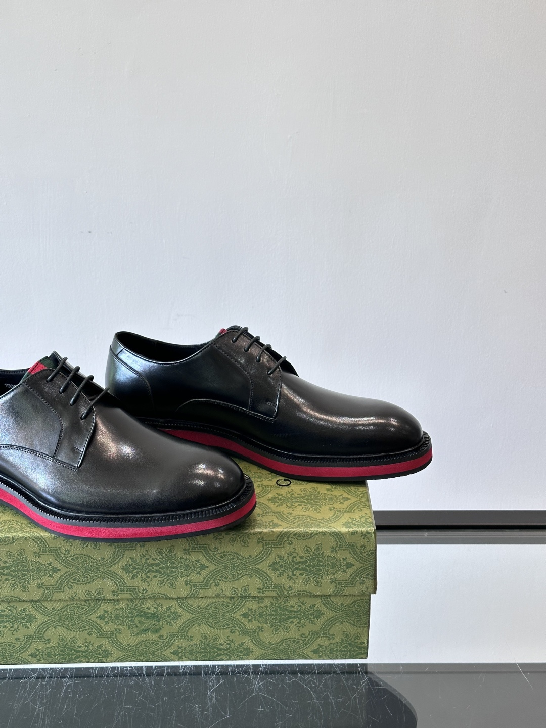 ◾️▫️G家原单男士正装休闲皮鞋，防滑橡胶大底！高端大气，私家开模定制原版品牌五金扣装饰，小牛皮透气内里