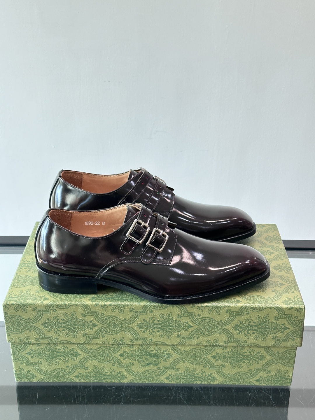 gucci 男士商务小皮鞋，上脚非常好看！精品商务休闲皮鞋💥💥真皮大底产品意大利进口牛皮制作🐂进口水染牛