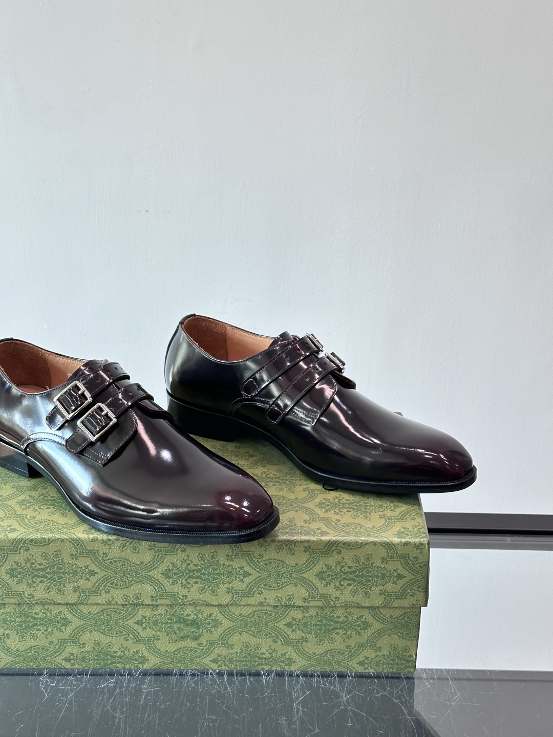 gucci 男士商务小皮鞋，上脚非常好看！精品商务休闲皮鞋💥💥真皮大底产品意大利进口牛皮制作🐂进口水染牛