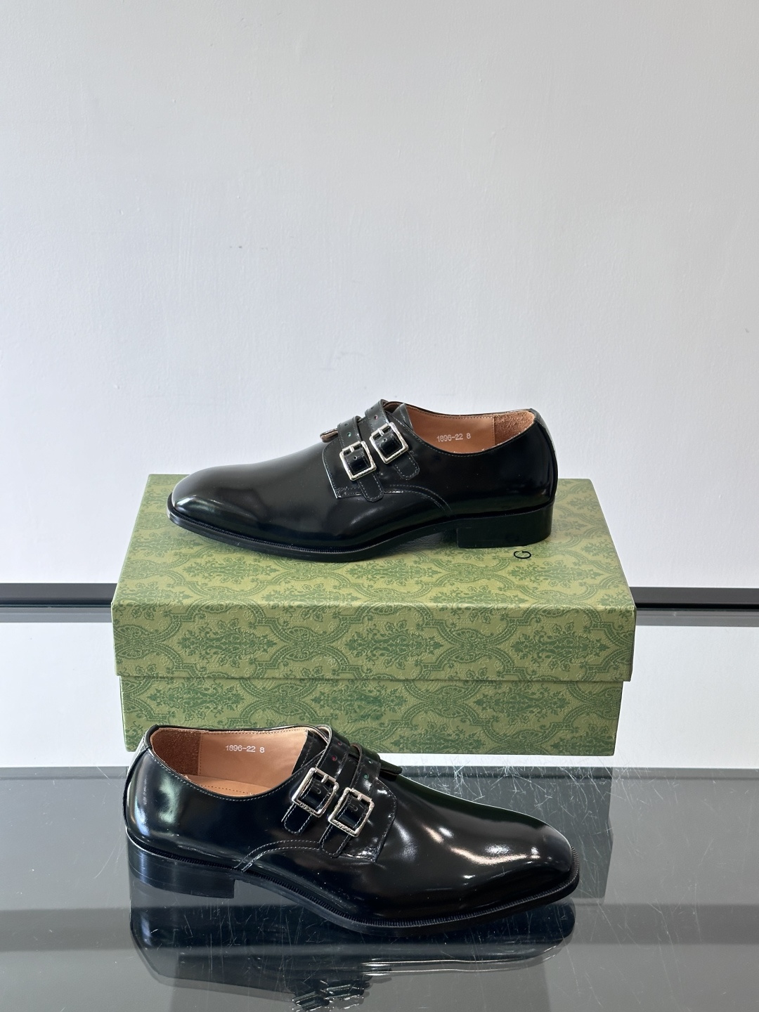 gucci 男士商务小皮鞋，上脚非常好看！精品商务休闲皮鞋💥💥真皮大底产品意大利进口牛皮制作🐂进口水染牛