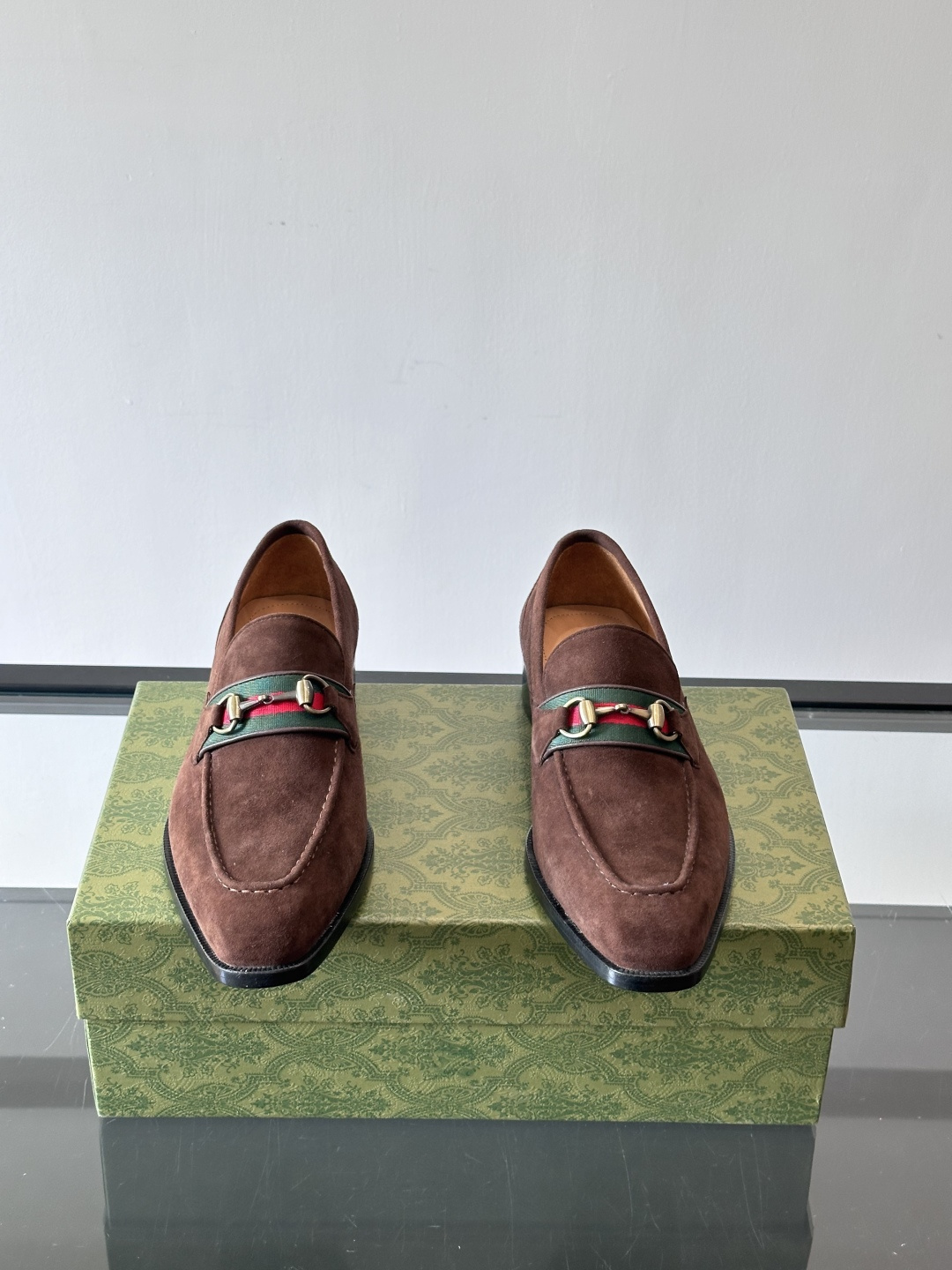 gucci 男士商务小皮鞋，上脚非常好看！精品商务休闲皮鞋💥💥真皮大底产品意大利进口牛皮制作🐂进口水染牛