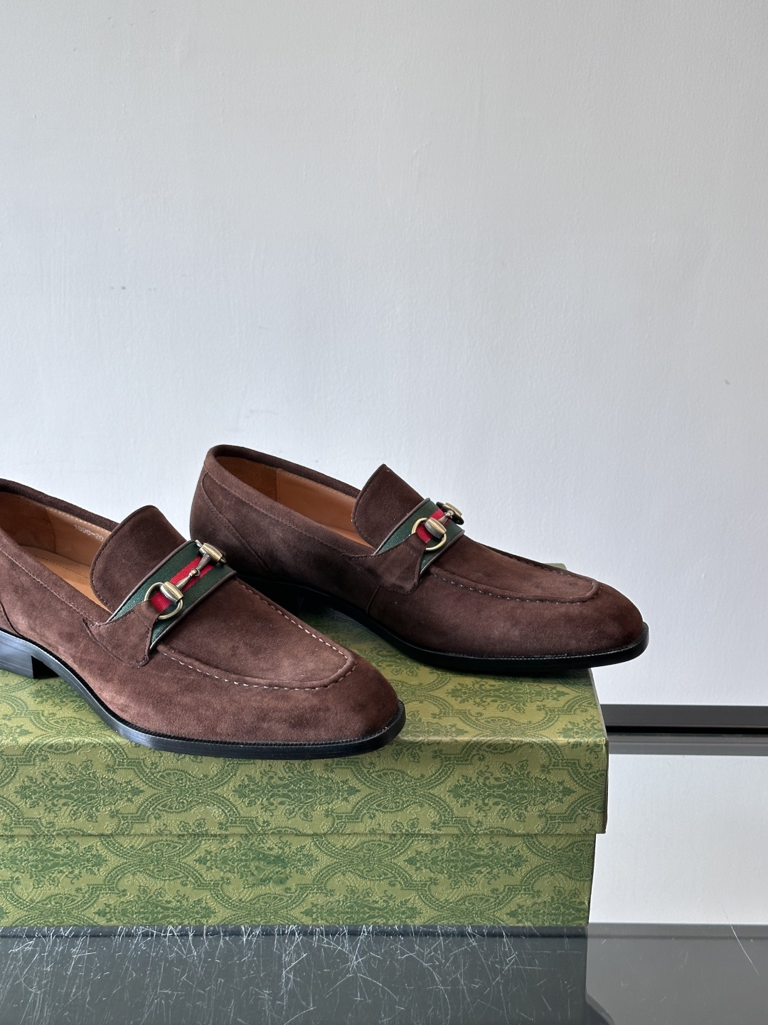 gucci 男士商务小皮鞋，上脚非常好看！精品商务休闲皮鞋💥💥真皮大底产品意大利进口牛皮制作🐂进口水染牛