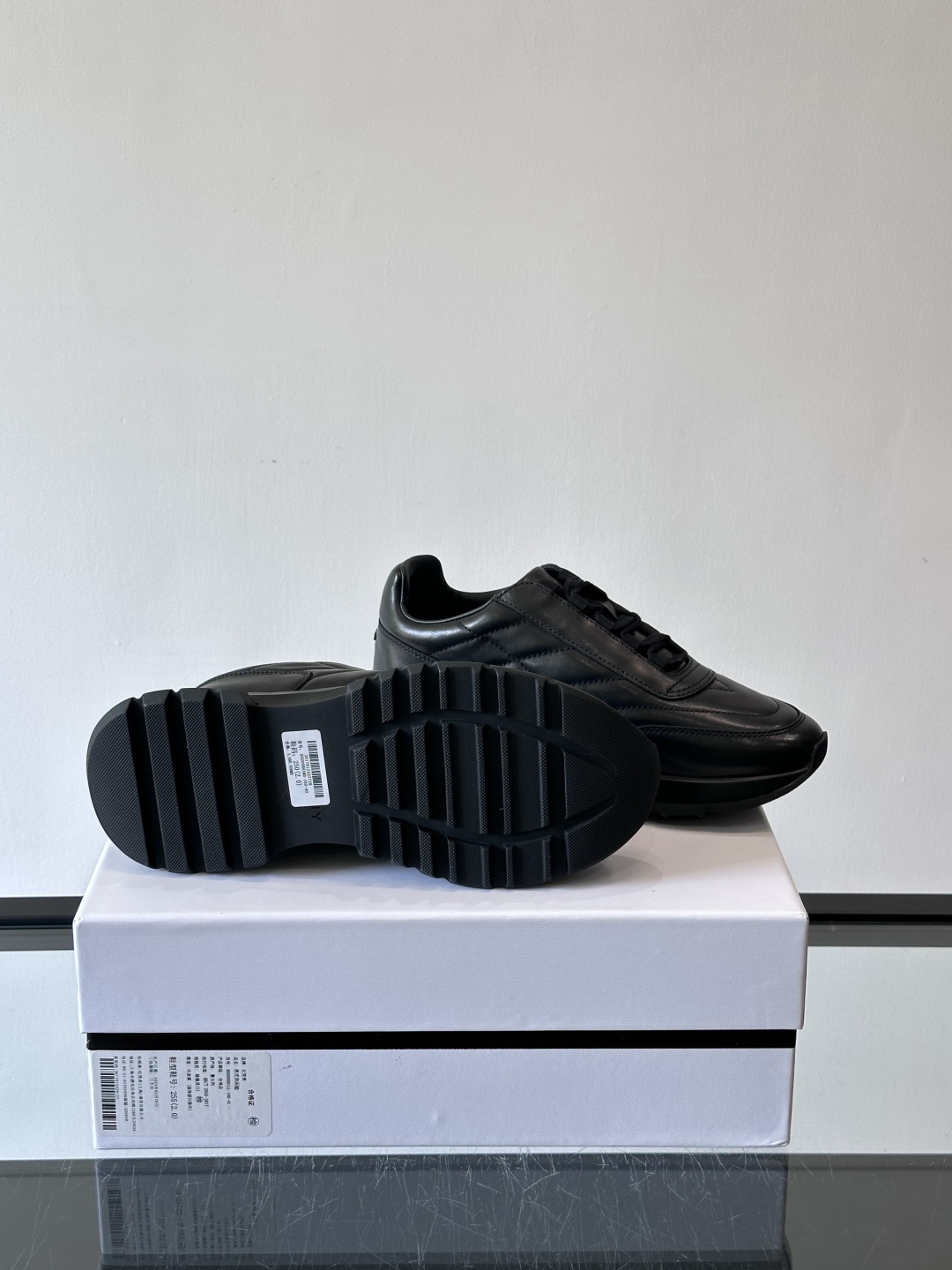 GIVENCH*纪梵希全新系列男鞋通体牛皮设计 易打理✅鞋带才用弹力设计 易穿着✅脚感好✅ 超轻盈✅包裹