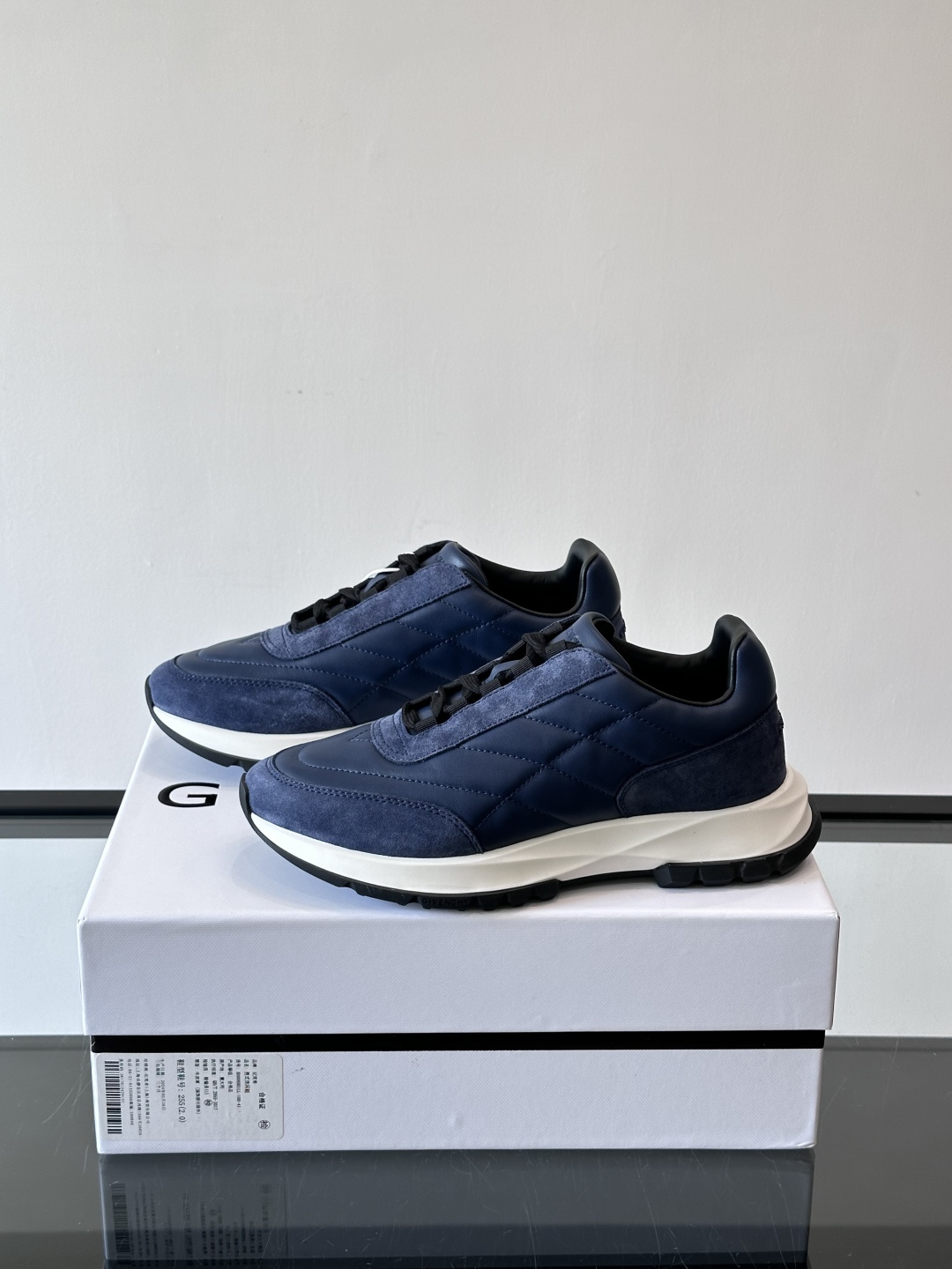 GIVENCH*纪梵希全新系列男鞋通体牛皮设计 易打理✅鞋带才用弹力设计 易穿着✅脚感好✅ 超轻盈✅包裹