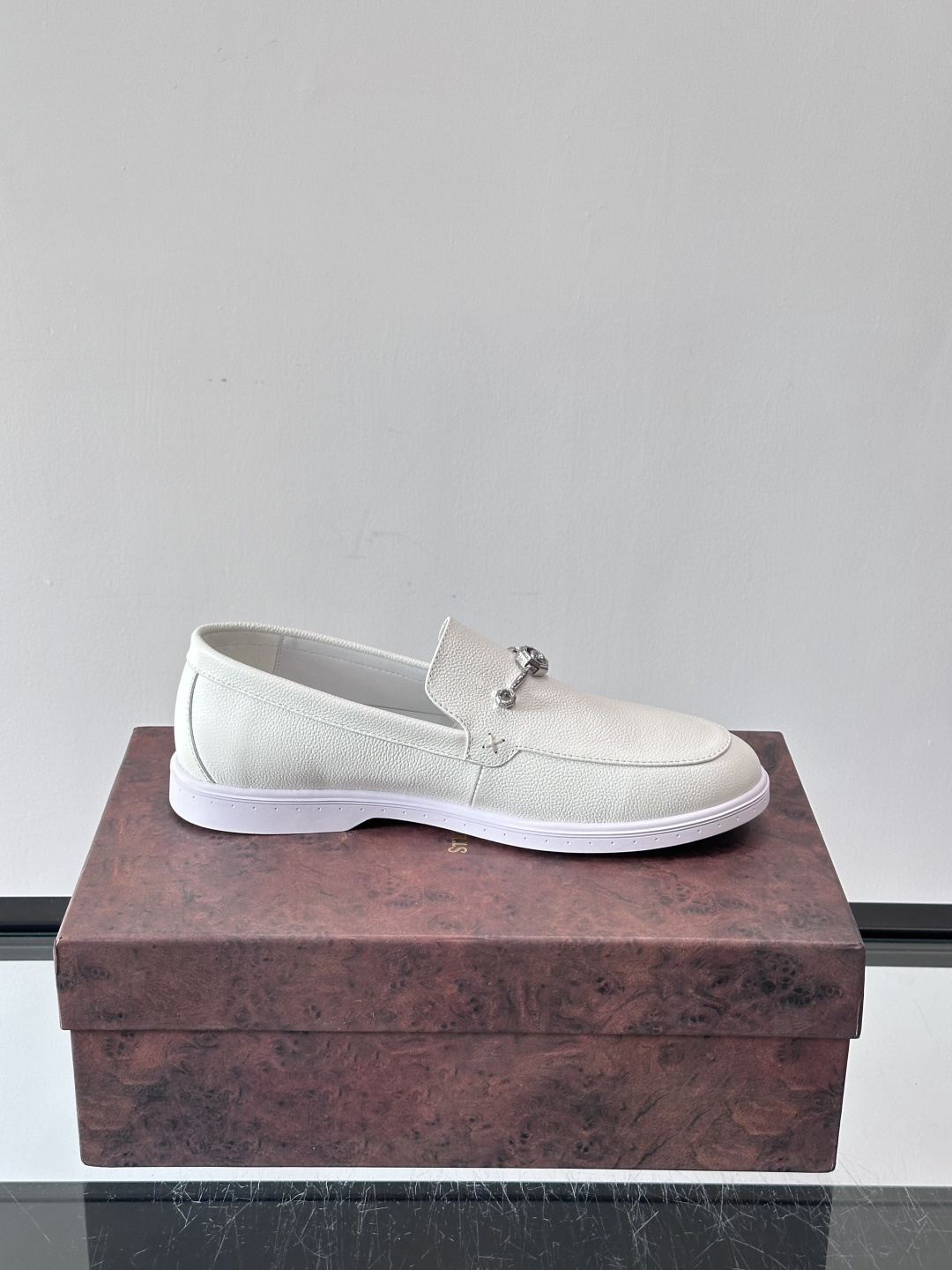 Stefano Ricci男士乐福鞋选，色调超温柔，质感细腻又高级。内里软牛皮+天然橡胶鞋底，穿着舒适不