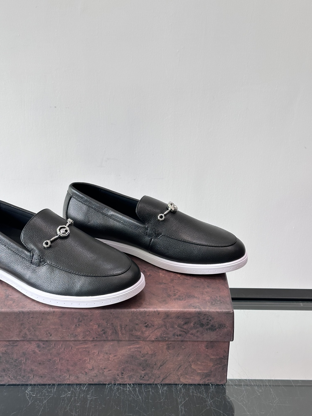 Stefano Ricci男士乐福鞋选，色调超温柔，质感细腻又高级。内里软牛皮+天然橡胶鞋底，穿着舒适不