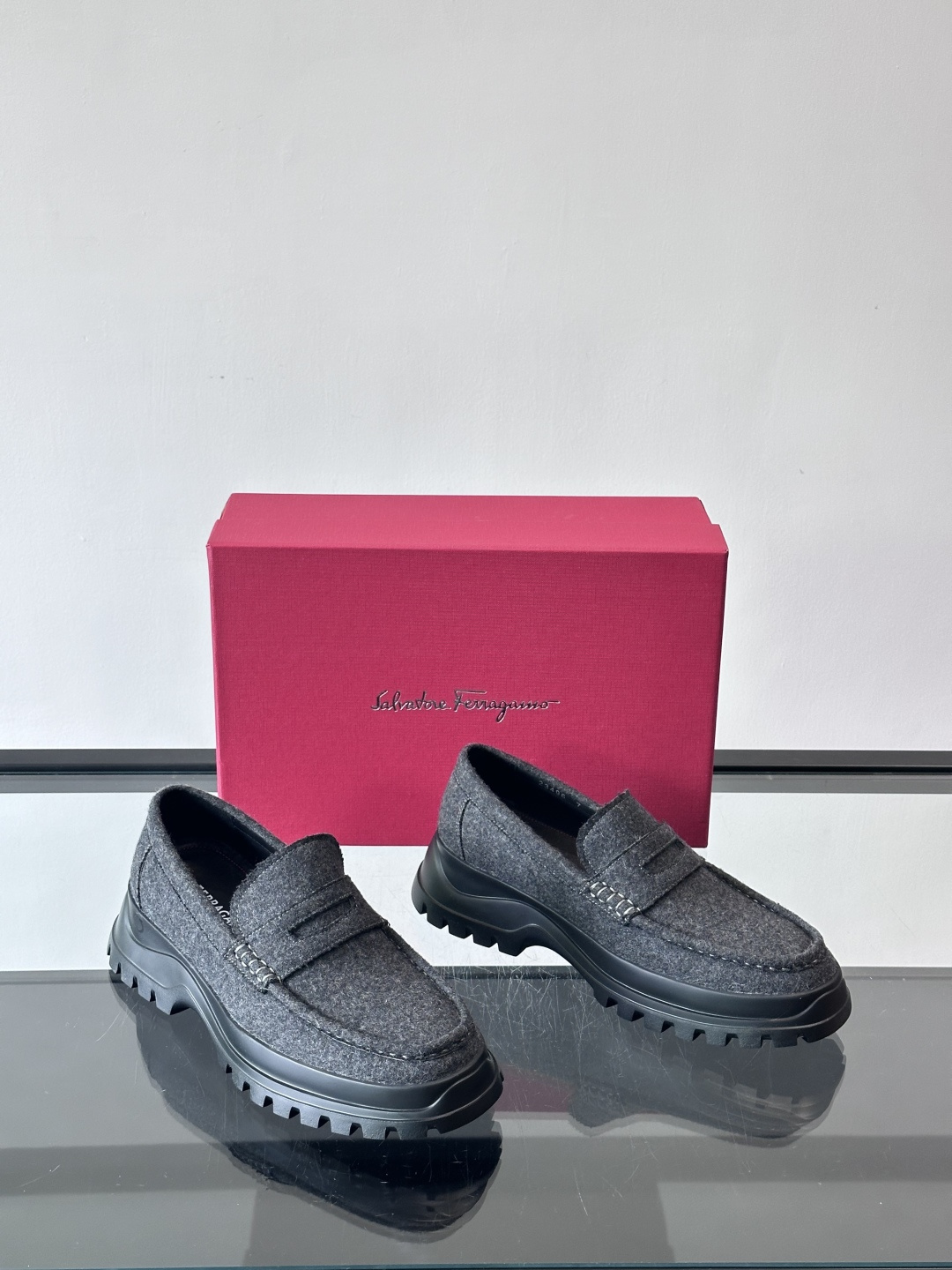 F🆕高端男士正装鞋休闲皮鞋，绅士臻享 型男必备 头层牛皮鞋面 皮质质感一览无余 小牛皮透气内里，橡胶防滑