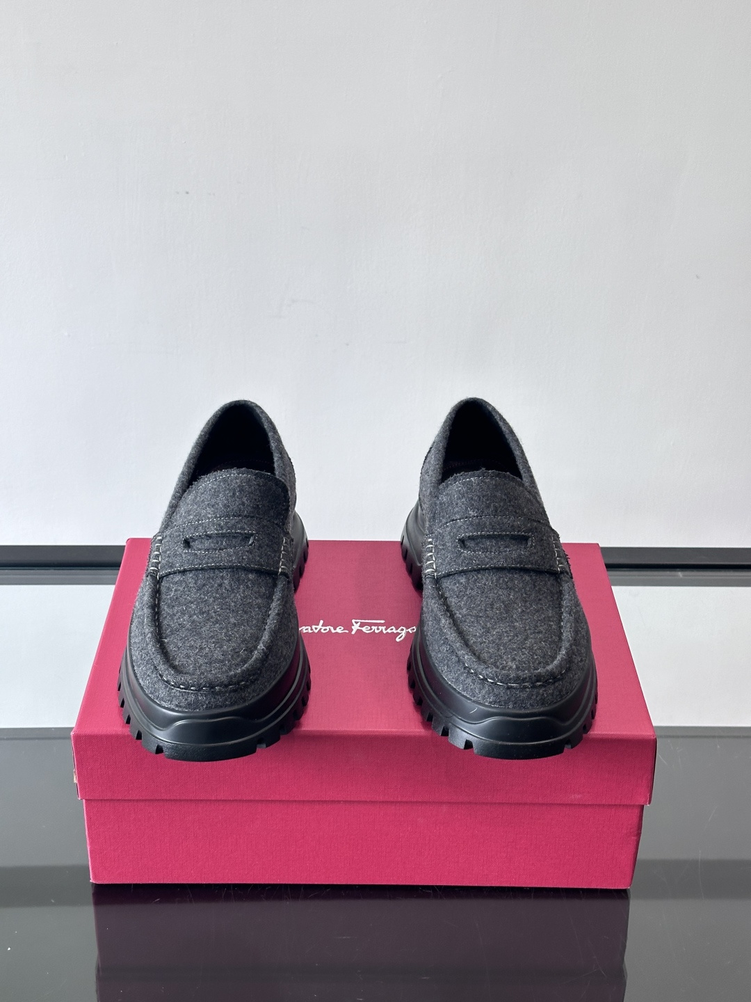 F🆕高端男士正装鞋休闲皮鞋，绅士臻享 型男必备 头层牛皮鞋面 皮质质感一览无余 小牛皮透气内里，橡胶防滑