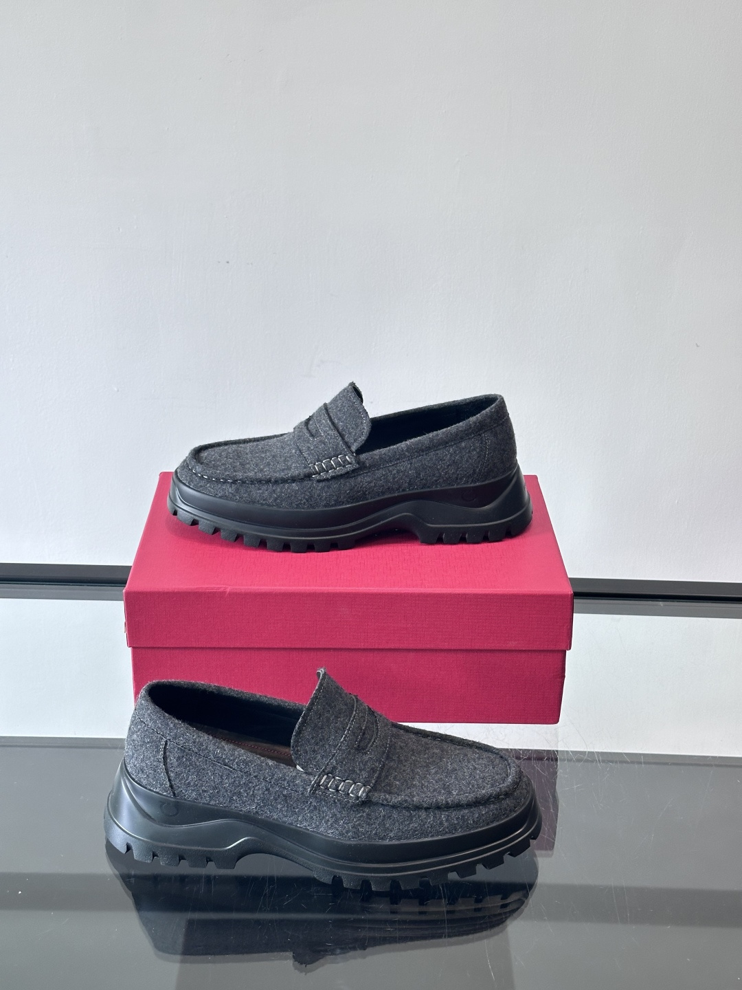 F🆕高端男士正装鞋休闲皮鞋，绅士臻享 型男必备 头层牛皮鞋面 皮质质感一览无余 小牛皮透气内里，橡胶防滑