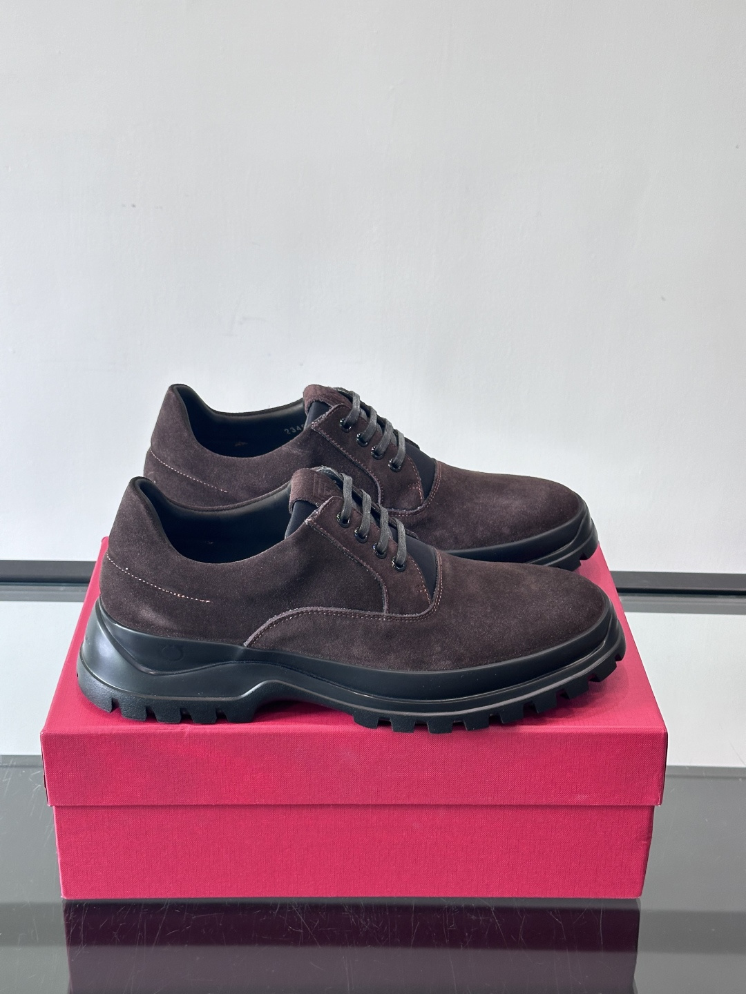 F🆕高端男士正装鞋休闲皮鞋，绅士臻享 型男必备 头层牛皮鞋面 皮质质感一览无余 小牛皮透气内里，橡胶防滑