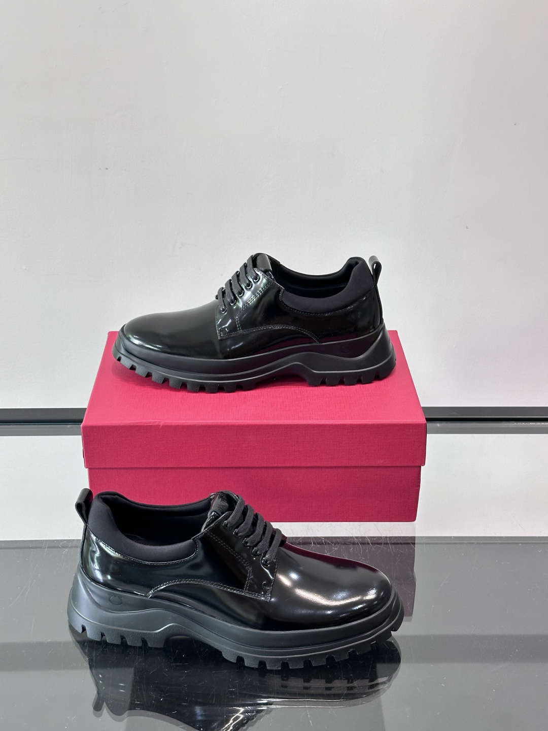 F🆕高端男士正装鞋休闲皮鞋，绅士臻享 型男必备 头层牛皮鞋面 皮质质感一览无余 小牛皮透气内里，橡胶防滑