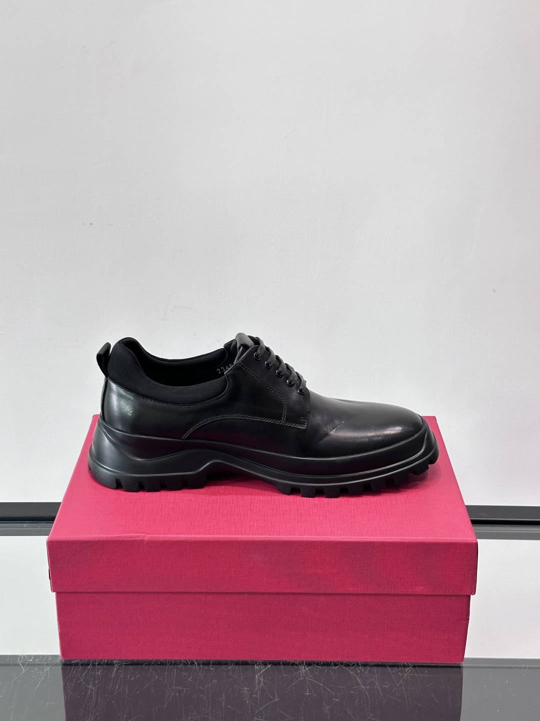 F🆕高端男士正装鞋休闲皮鞋，绅士臻享 型男必备 头层牛皮鞋面 皮质质感一览无余 小牛皮透气内里，橡胶防滑