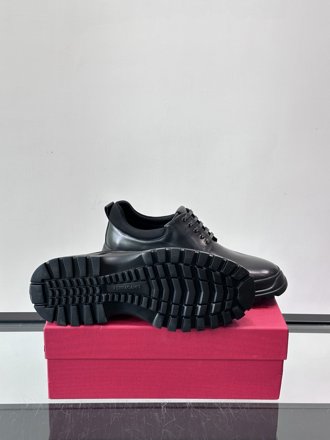 F🆕高端男士正装鞋休闲皮鞋，绅士臻享 型男必备 头层牛皮鞋面 皮质质感一览无余 小牛皮透气内里，橡胶防滑