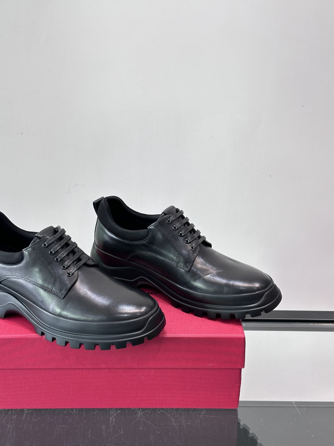 F🆕高端男士正装鞋休闲皮鞋，绅士臻享 型男必备 头层牛皮鞋面 皮质质感一览无余 小牛皮透气内里，橡胶防滑