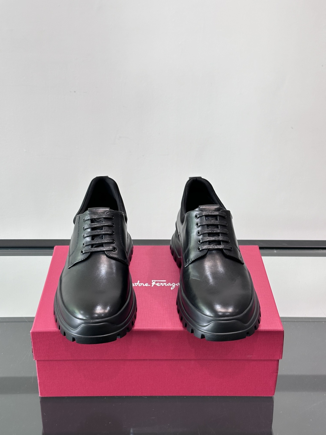 F🆕高端男士正装鞋休闲皮鞋，绅士臻享 型男必备 头层牛皮鞋面 皮质质感一览无余 小牛皮透气内里，橡胶防滑