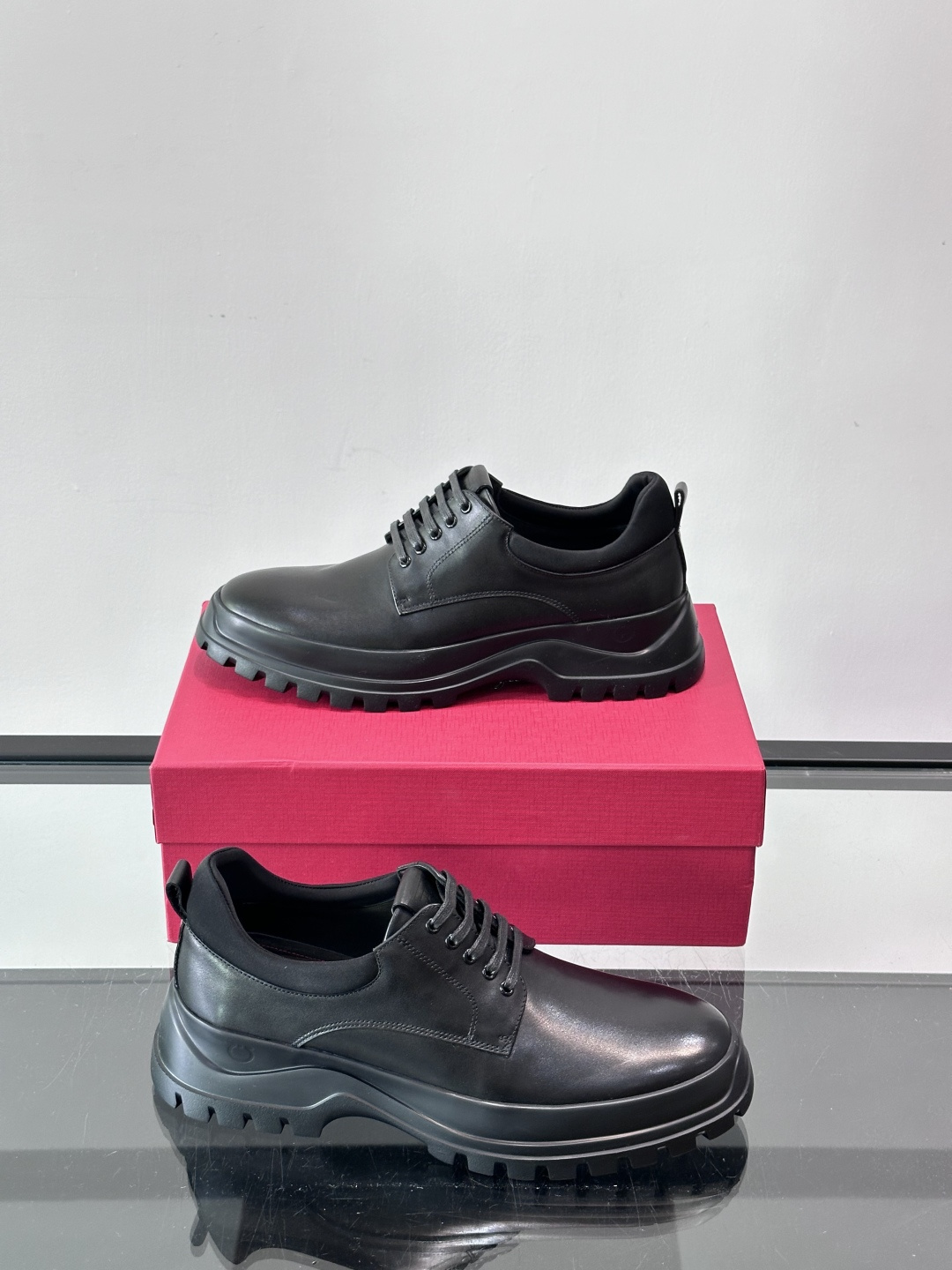 F🆕高端男士正装鞋休闲皮鞋，绅士臻享 型男必备 头层牛皮鞋面 皮质质感一览无余 小牛皮透气内里，橡胶防滑