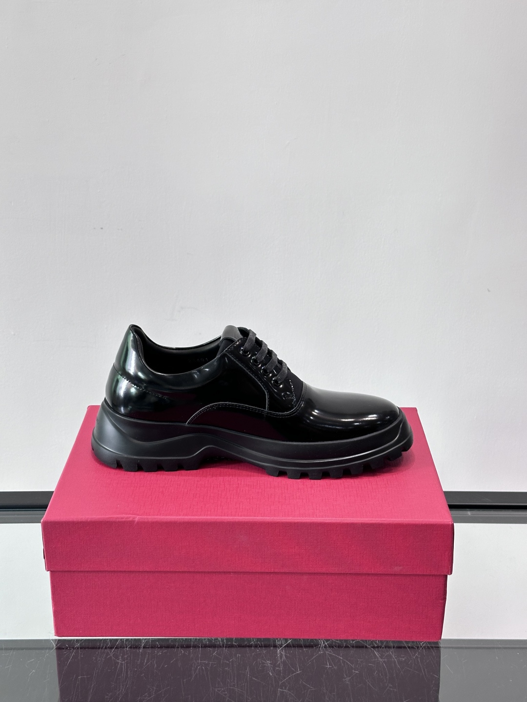 F🆕高端男士正装鞋休闲皮鞋，绅士臻享 型男必备 头层牛皮鞋面 皮质质感一览无余 小牛皮透气内里，橡胶防滑