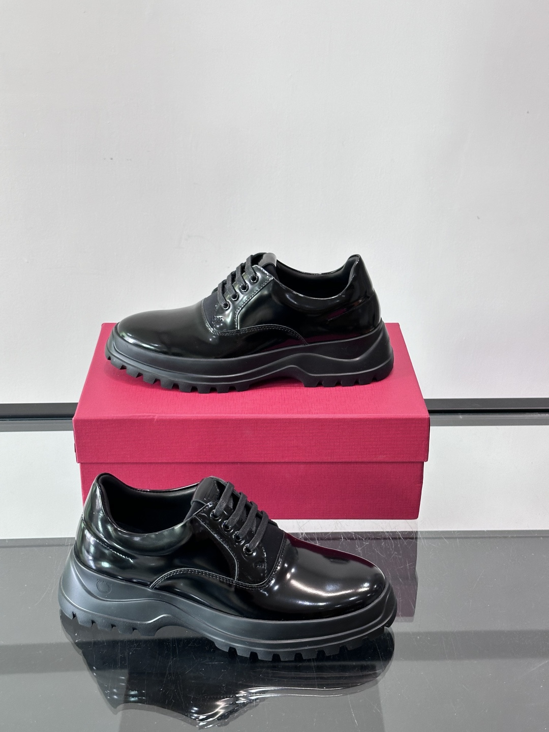 F🆕高端男士正装鞋休闲皮鞋，绅士臻享 型男必备 头层牛皮鞋面 皮质质感一览无余 小牛皮透气内里，橡胶防滑