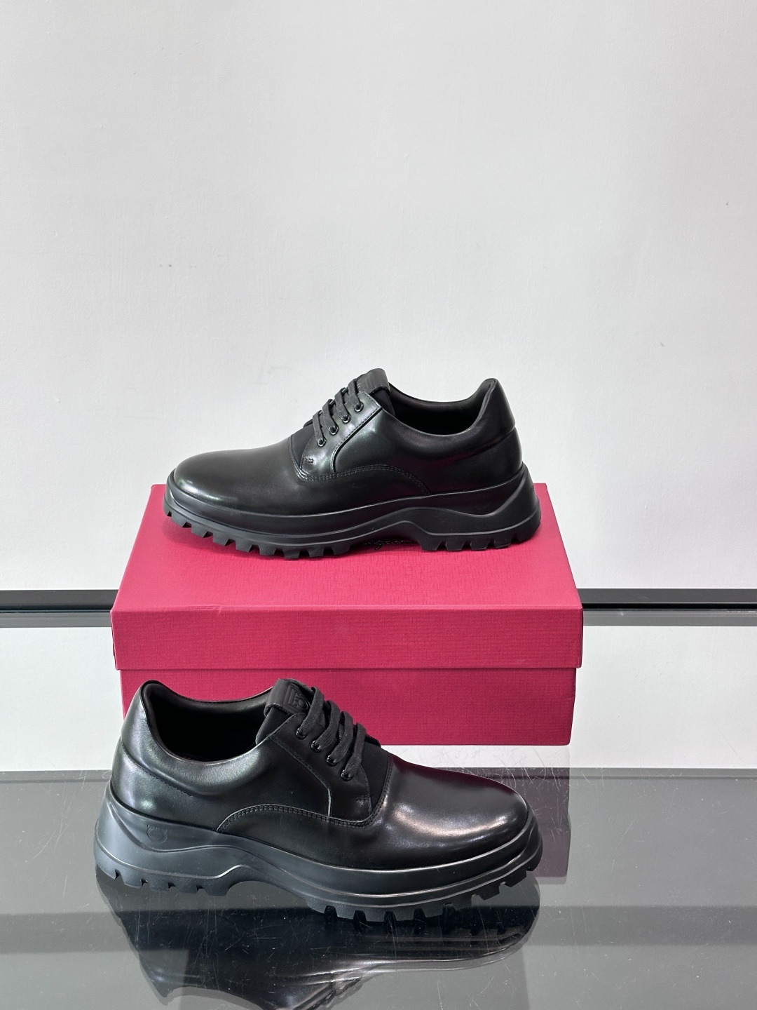 F🆕高端男士正装鞋休闲皮鞋，绅士臻享 型男必备 头层牛皮鞋面 皮质质感一览无余 小牛皮透气内里，橡胶防滑