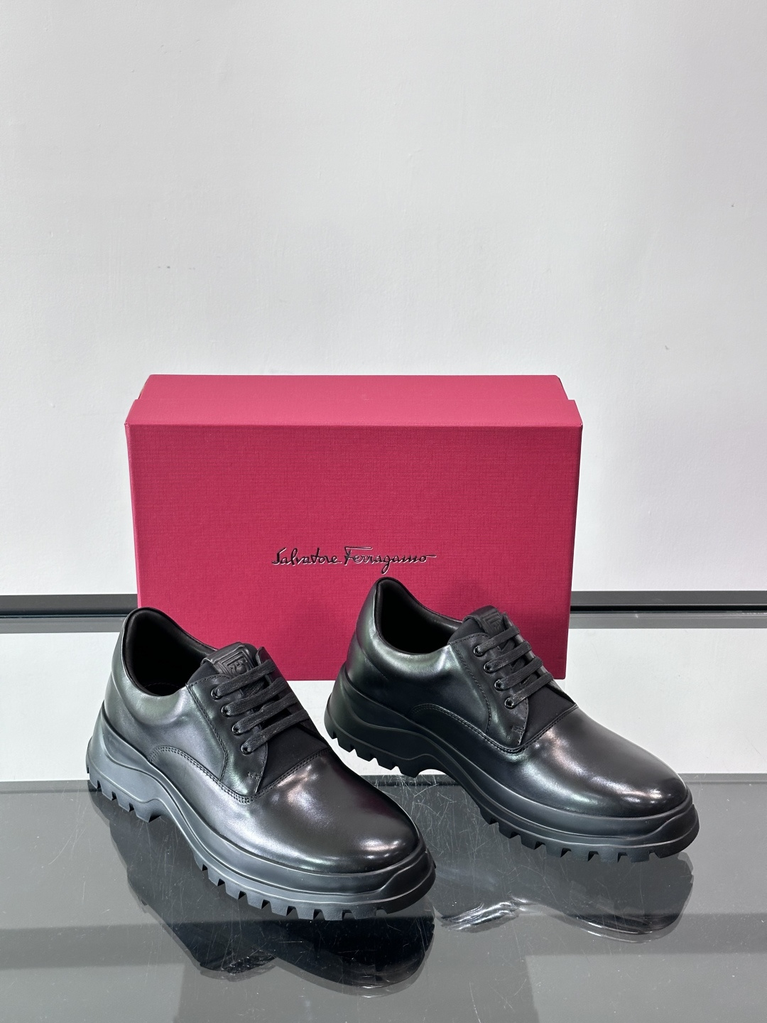 F🆕高端男士正装鞋休闲皮鞋，绅士臻享 型男必备 头层牛皮鞋面 皮质质感一览无余 小牛皮透气内里，橡胶防滑