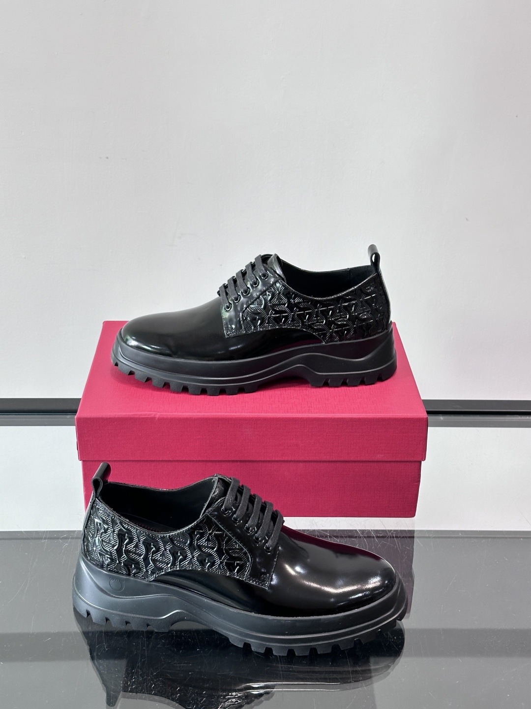 F🆕高端男士正装鞋休闲皮鞋，绅士臻享 型男必备 头层牛皮鞋面 皮质质感一览无余 小牛皮透气内里，橡胶防滑