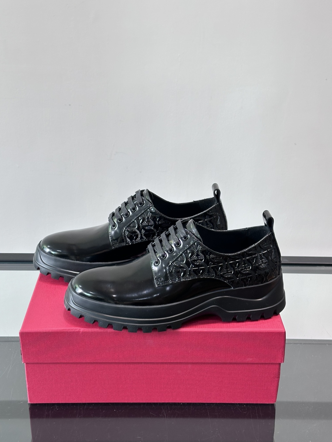 F🆕高端男士正装鞋休闲皮鞋，绅士臻享 型男必备 头层牛皮鞋面 皮质质感一览无余 小牛皮透气内里，橡胶防滑