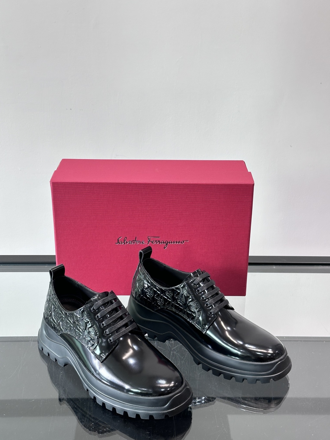 F🆕高端男士正装鞋休闲皮鞋，绅士臻享 型男必备 头层牛皮鞋面 皮质质感一览无余 小牛皮透气内里，橡胶防滑