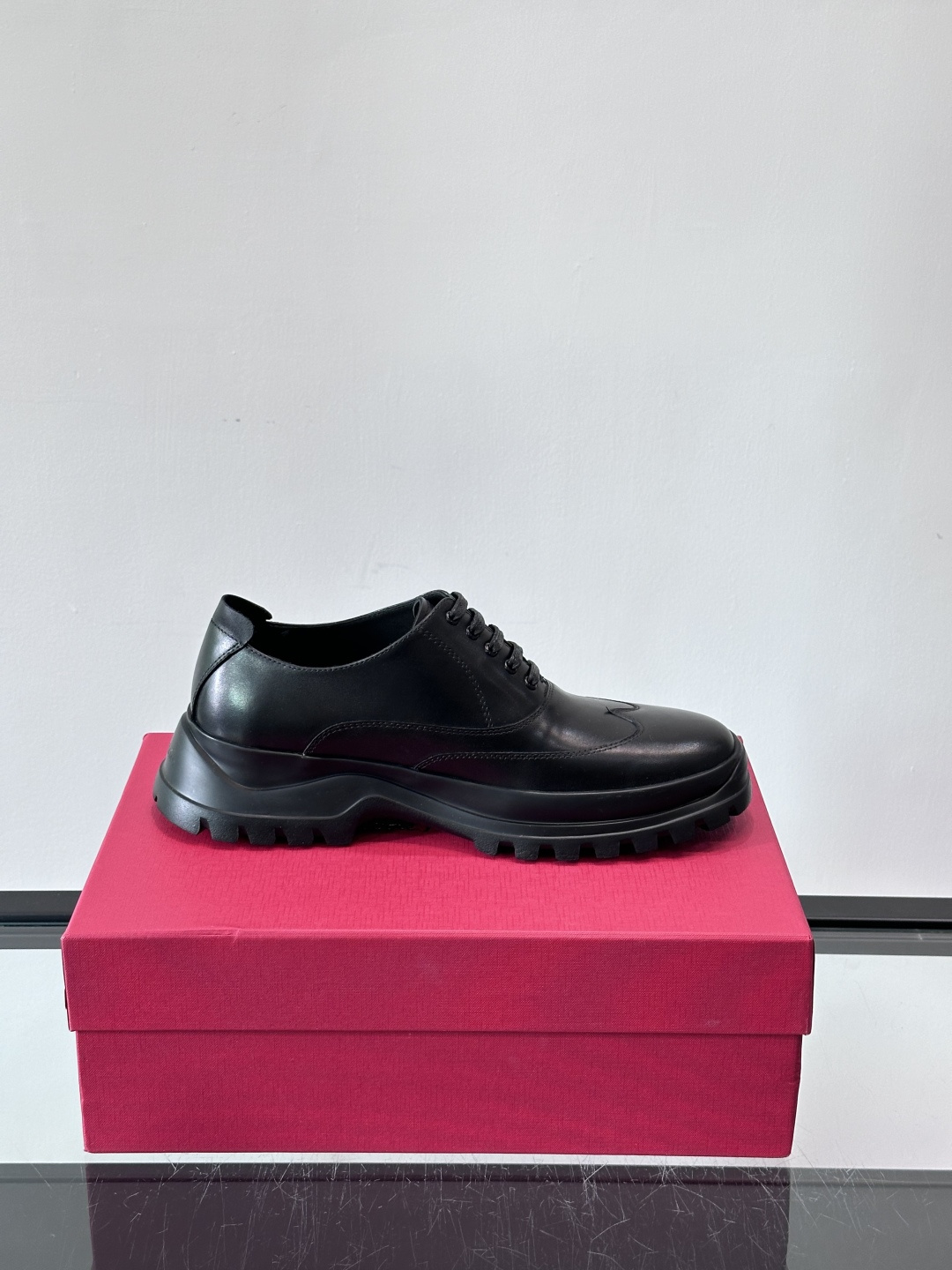 F🆕高端男士正装鞋休闲皮鞋，绅士臻享 型男必备 头层牛皮鞋面 皮质质感一览无余 小牛皮透气内里，橡胶防滑