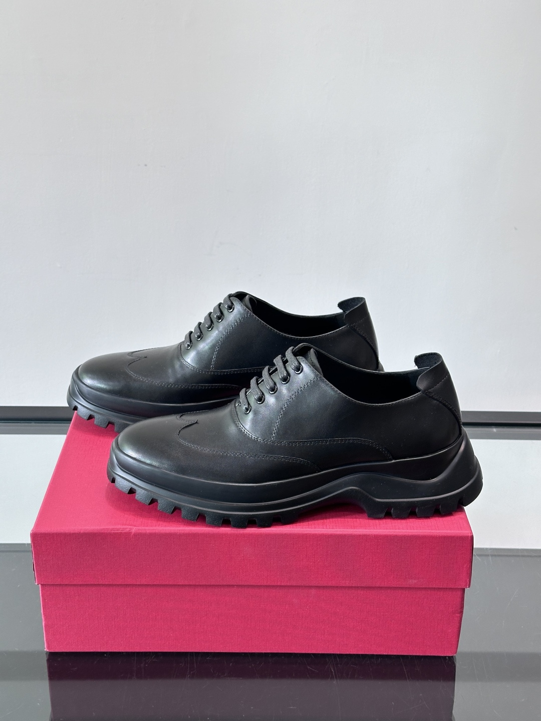 F🆕高端男士正装鞋休闲皮鞋，绅士臻享 型男必备 头层牛皮鞋面 皮质质感一览无余 小牛皮透气内里，橡胶防滑