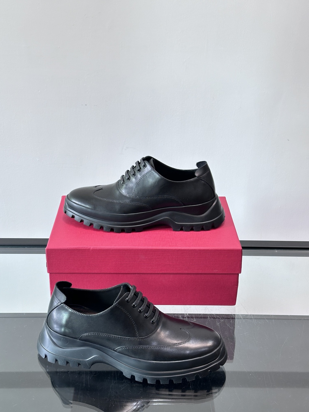 F🆕高端男士正装鞋休闲皮鞋，绅士臻享 型男必备 头层牛皮鞋面 皮质质感一览无余 小牛皮透气内里，橡胶防滑