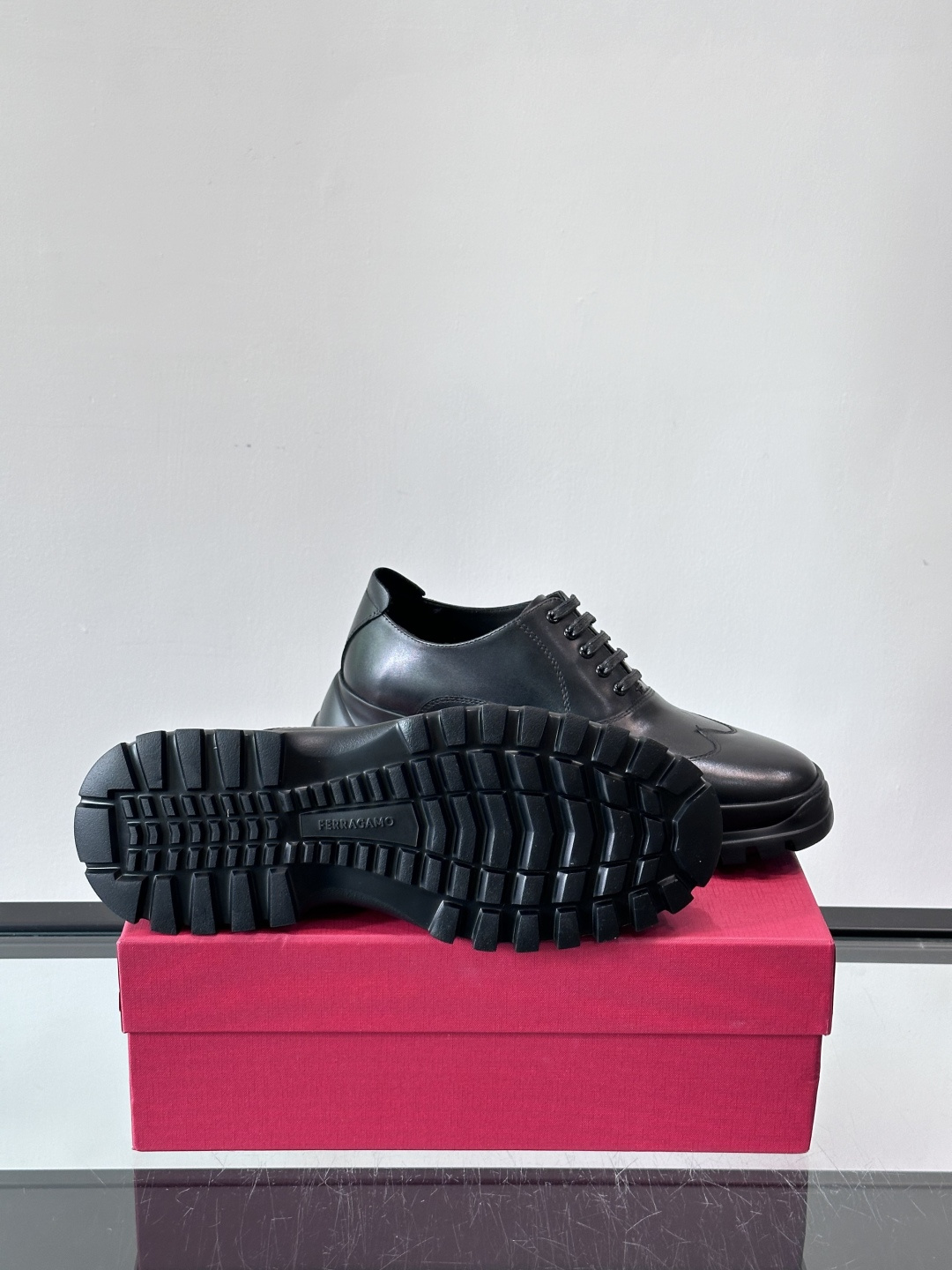 F🆕高端男士正装鞋休闲皮鞋，绅士臻享 型男必备 头层牛皮鞋面 皮质质感一览无余 小牛皮透气内里，橡胶防滑