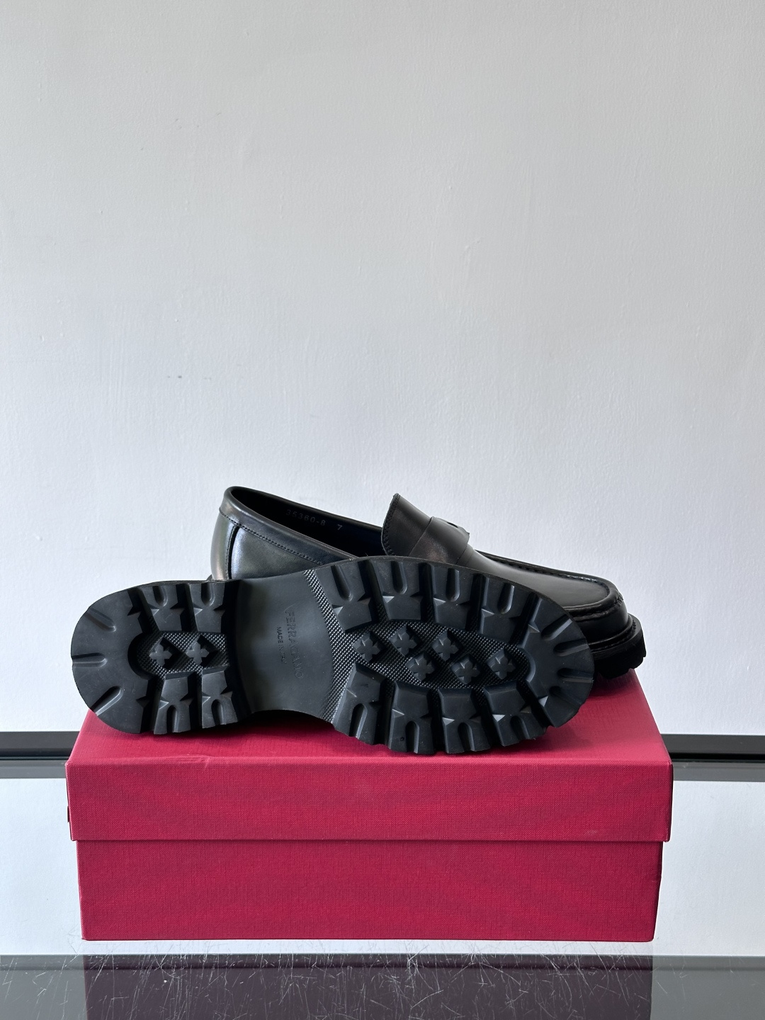 F🆕高端男士正装鞋休闲皮鞋，绅士臻享 型男必备 头层牛皮鞋面 皮质质感一览无余 小牛皮透气内里，橡胶防滑