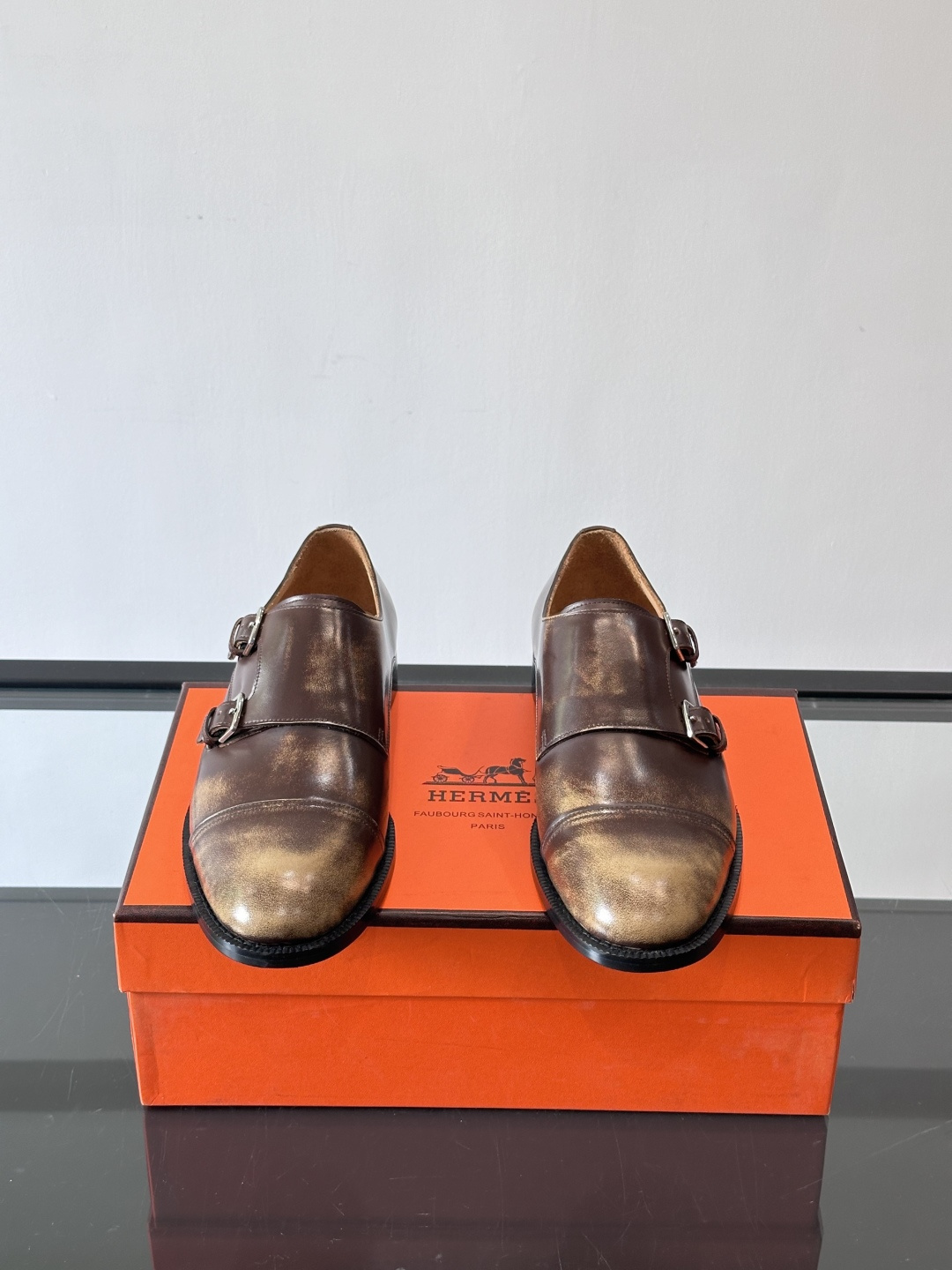 H爱马仕双扣孟克鞋，头层牛皮+金属扣带，质感细腻又耐用！圆头设计+经典缝线，低调优雅，商务休闲都能轻松驾