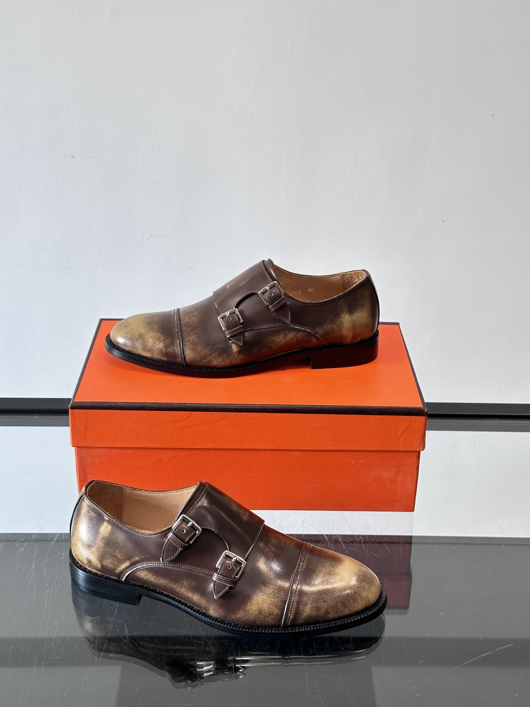 H爱马仕双扣孟克鞋，头层牛皮+金属扣带，质感细腻又耐用！圆头设计+经典缝线，低调优雅，商务休闲都能轻松驾