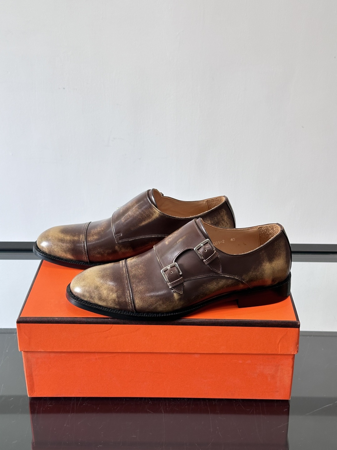 H爱马仕双扣孟克鞋，头层牛皮+金属扣带，质感细腻又耐用！圆头设计+经典缝线，低调优雅，商务休闲都能轻松驾