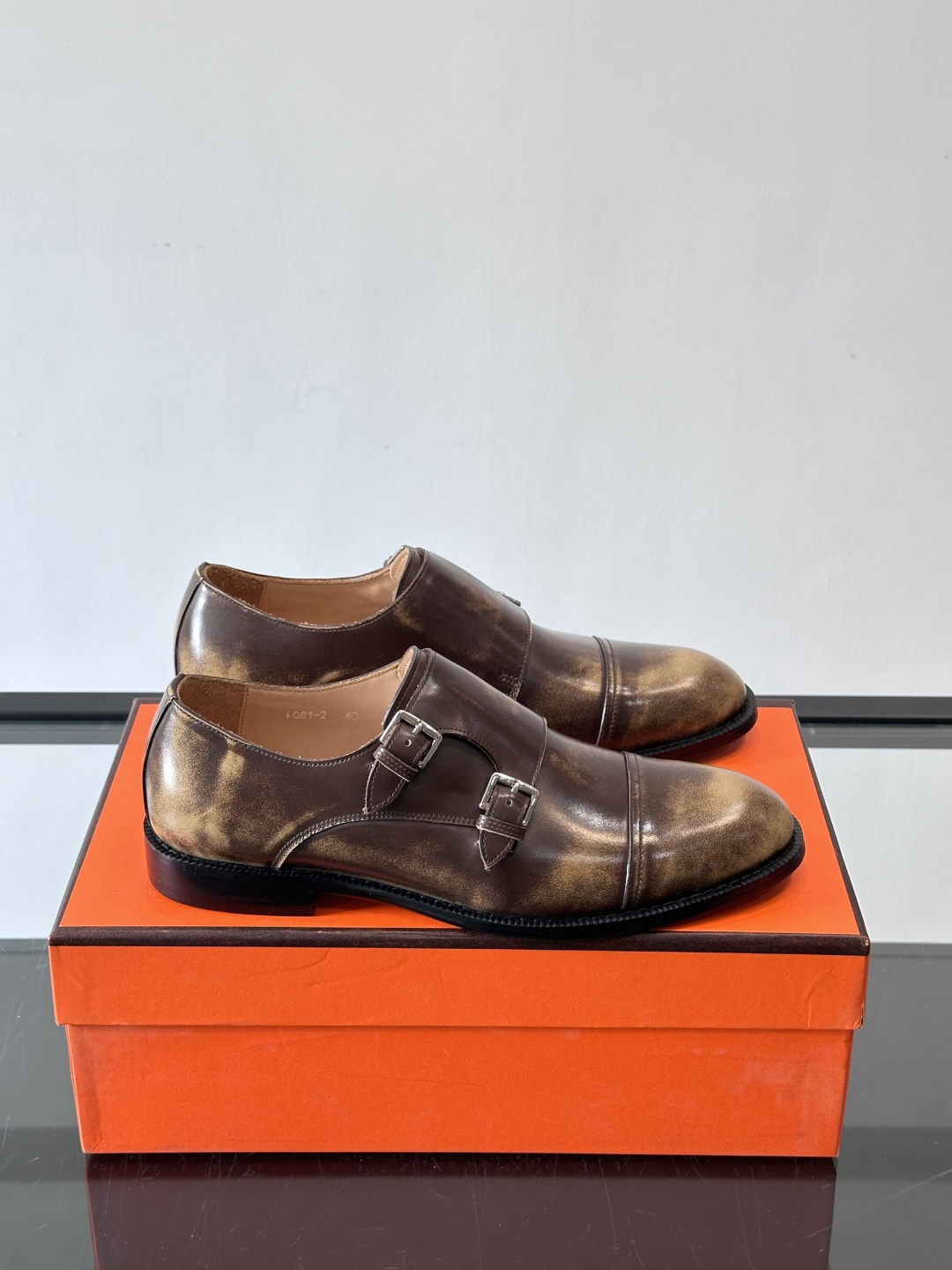 H爱马仕双扣孟克鞋，头层牛皮+金属扣带，质感细腻又耐用！圆头设计+经典缝线，低调优雅，商务休闲都能轻松驾