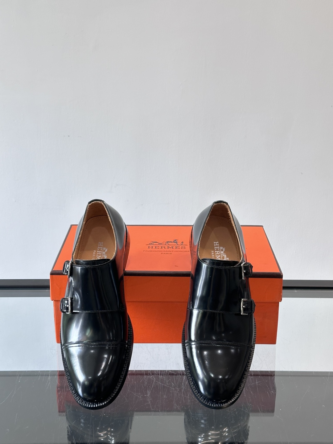 H爱马仕双扣孟克鞋，头层牛皮+金属扣带，质感细腻又耐用！圆头设计+经典缝线，低调优雅，商务休闲都能轻松驾