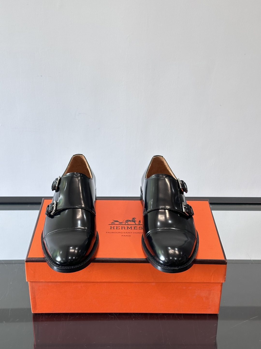 H爱马仕双扣孟克鞋，头层牛皮+金属扣带，质感细腻又耐用！圆头设计+经典缝线，低调优雅，商务休闲都能轻松驾