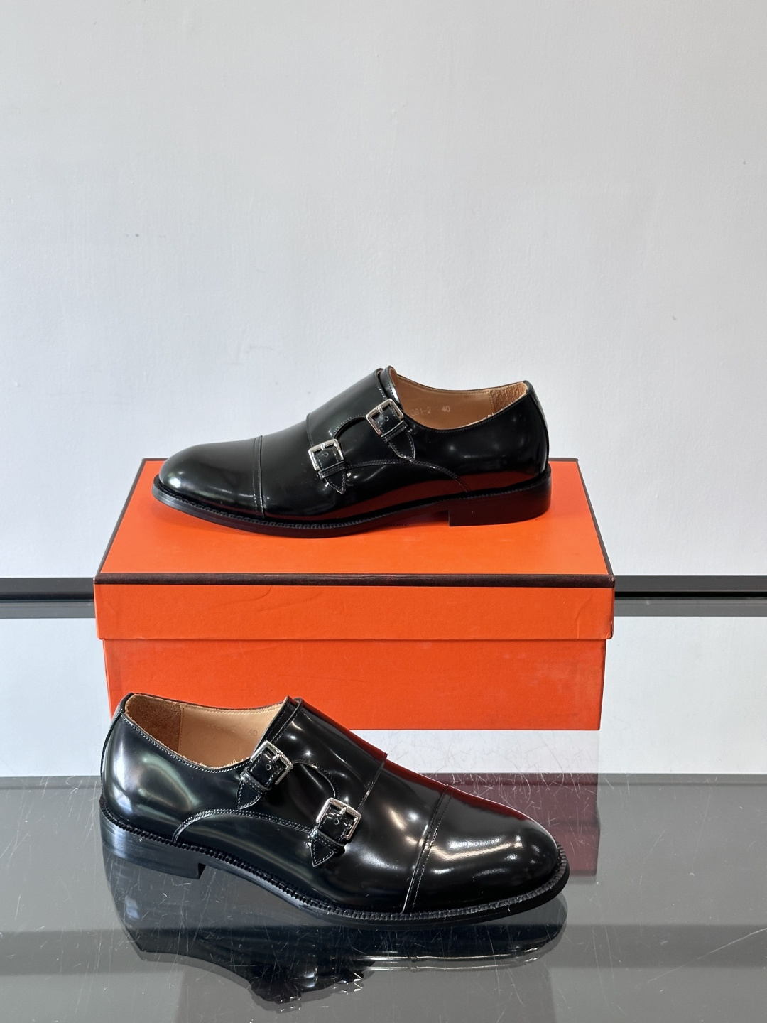 H爱马仕双扣孟克鞋，头层牛皮+金属扣带，质感细腻又耐用！圆头设计+经典缝线，低调优雅，商务休闲都能轻松驾