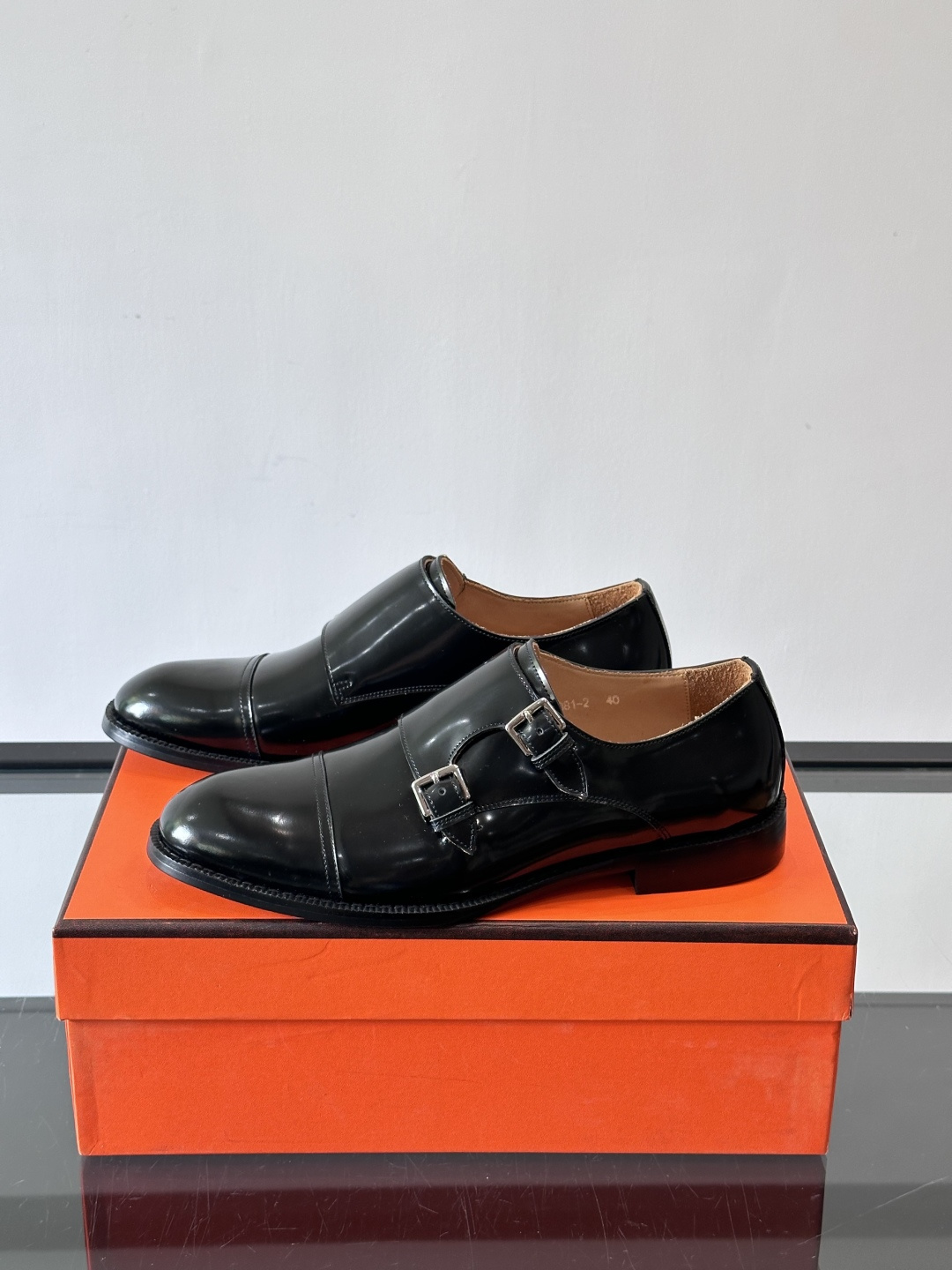 H爱马仕双扣孟克鞋，头层牛皮+金属扣带，质感细腻又耐用！圆头设计+经典缝线，低调优雅，商务休闲都能轻松驾