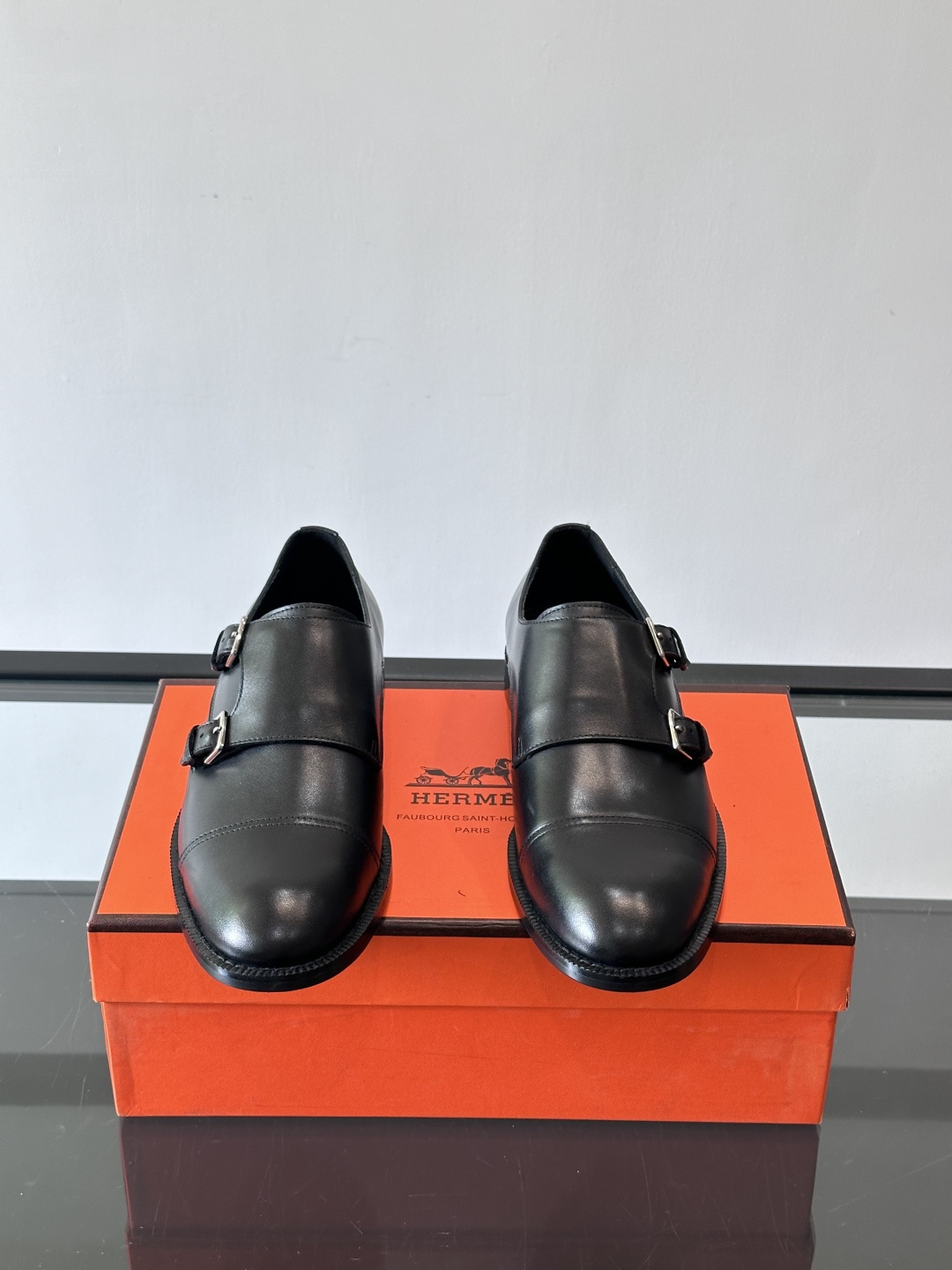 H爱马仕双扣孟克鞋，头层牛皮+金属扣带，质感细腻又耐用！圆头设计+经典缝线，低调优雅，商务休闲都能轻松驾