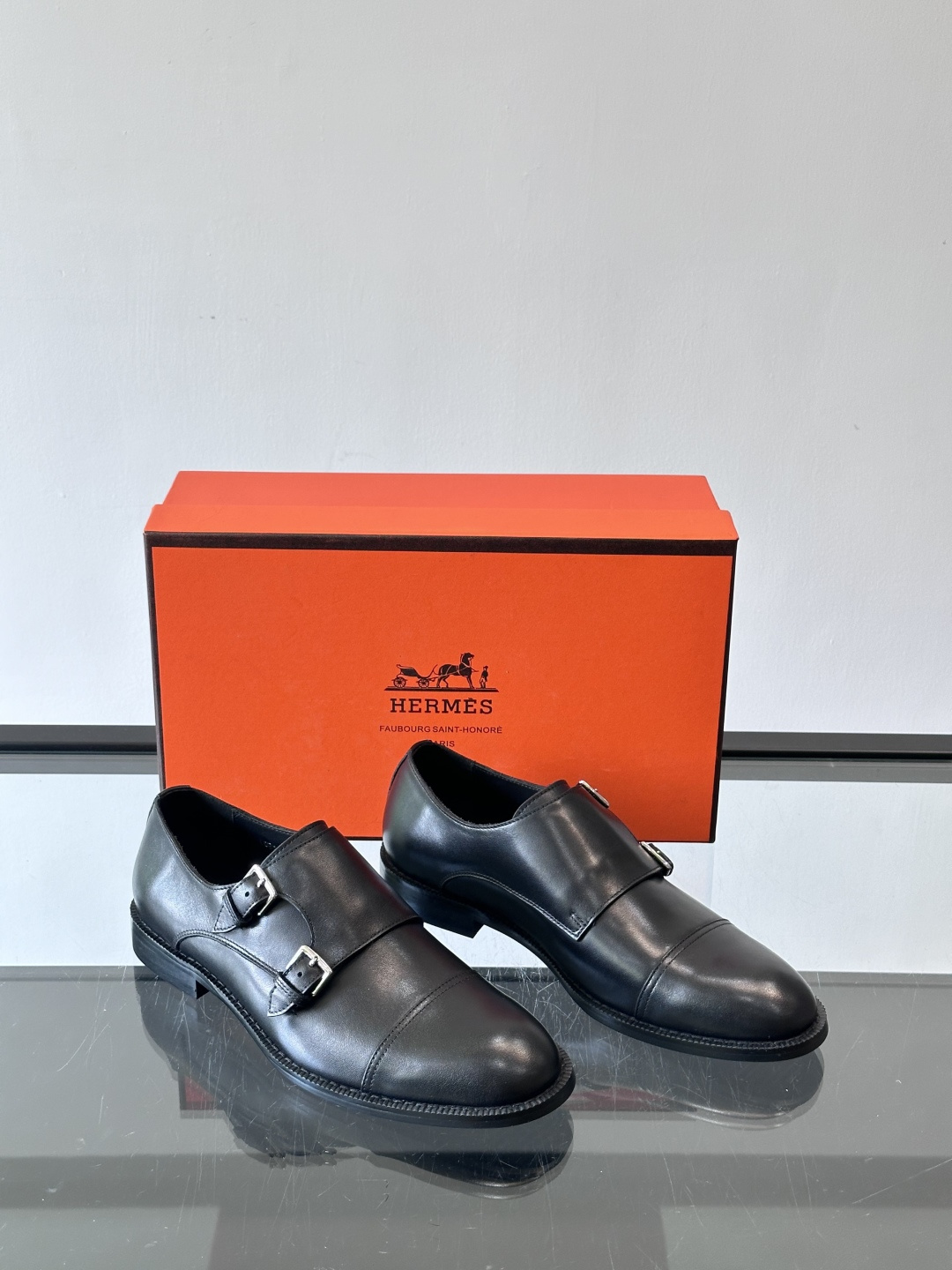 H爱马仕双扣孟克鞋，头层牛皮+金属扣带，质感细腻又耐用！圆头设计+经典缝线，低调优雅，商务休闲都能轻松驾