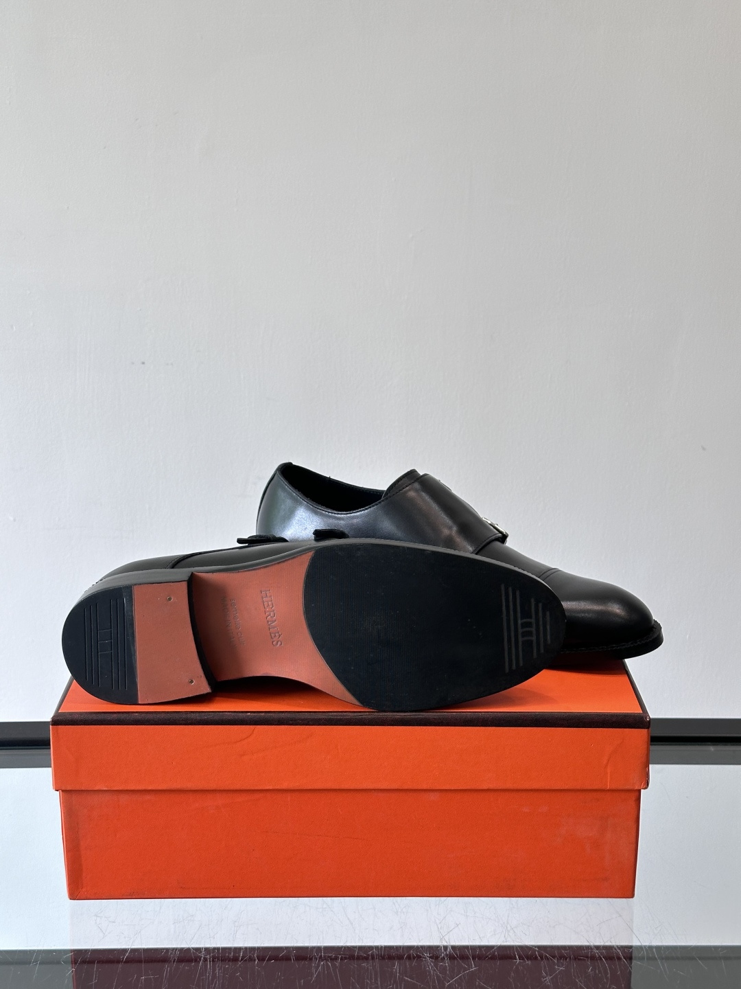 H爱马仕双扣孟克鞋，头层牛皮+金属扣带，质感细腻又耐用！圆头设计+经典缝线，低调优雅，商务休闲都能轻松驾