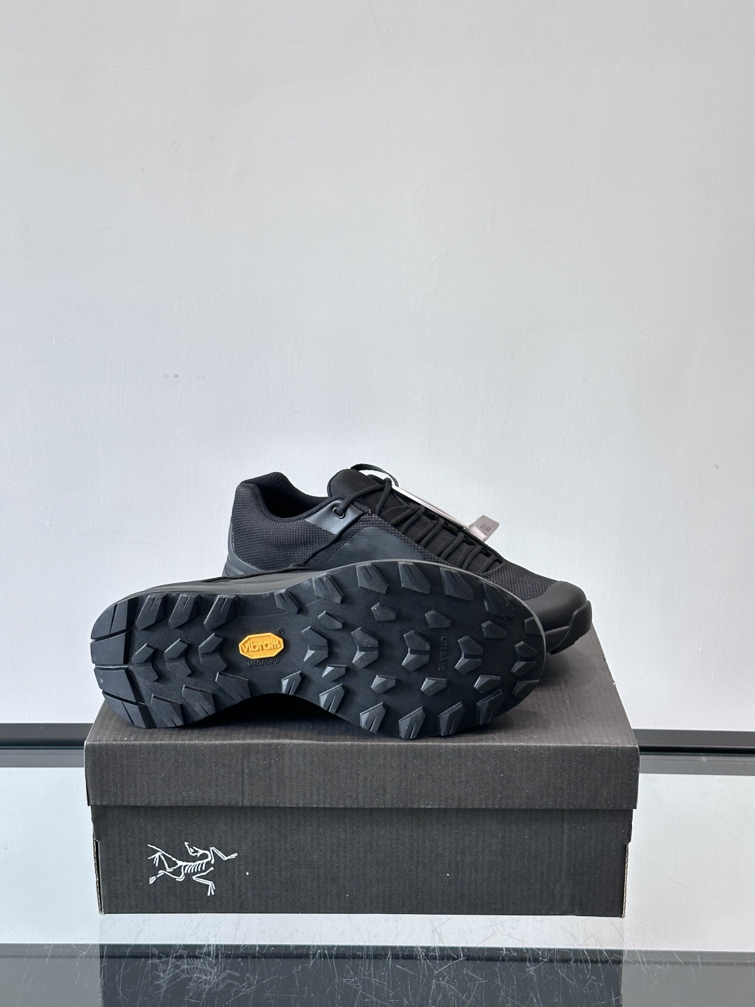 ARC’TERYX KoPec GTX黑金徒步鞋，GORE-TEX防水透气，户外徒步&日常穿搭都OK！鞋