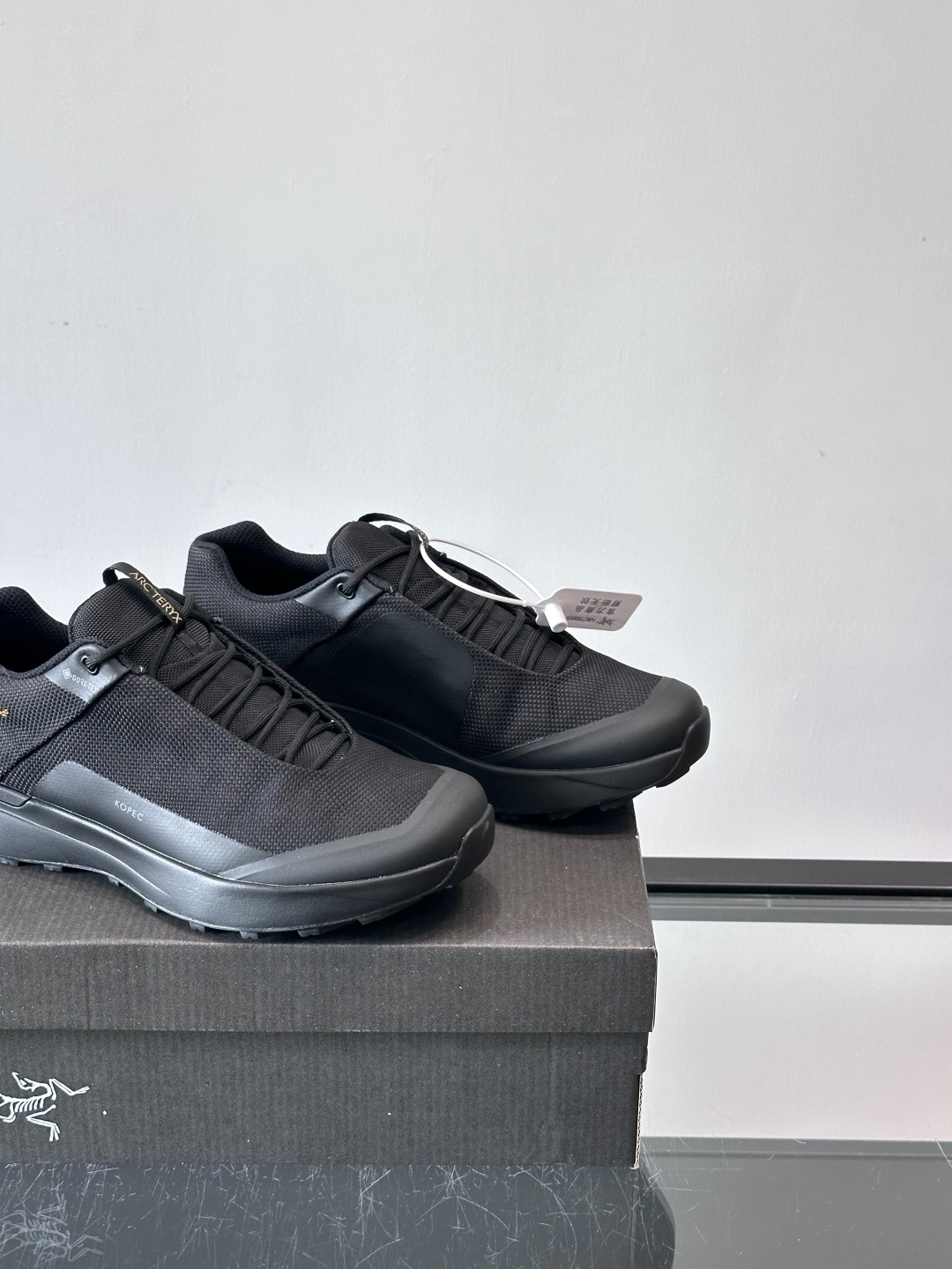 ARC’TERYX KoPec GTX黑金徒步鞋，GORE-TEX防水透气，户外徒步&日常穿搭都OK！鞋