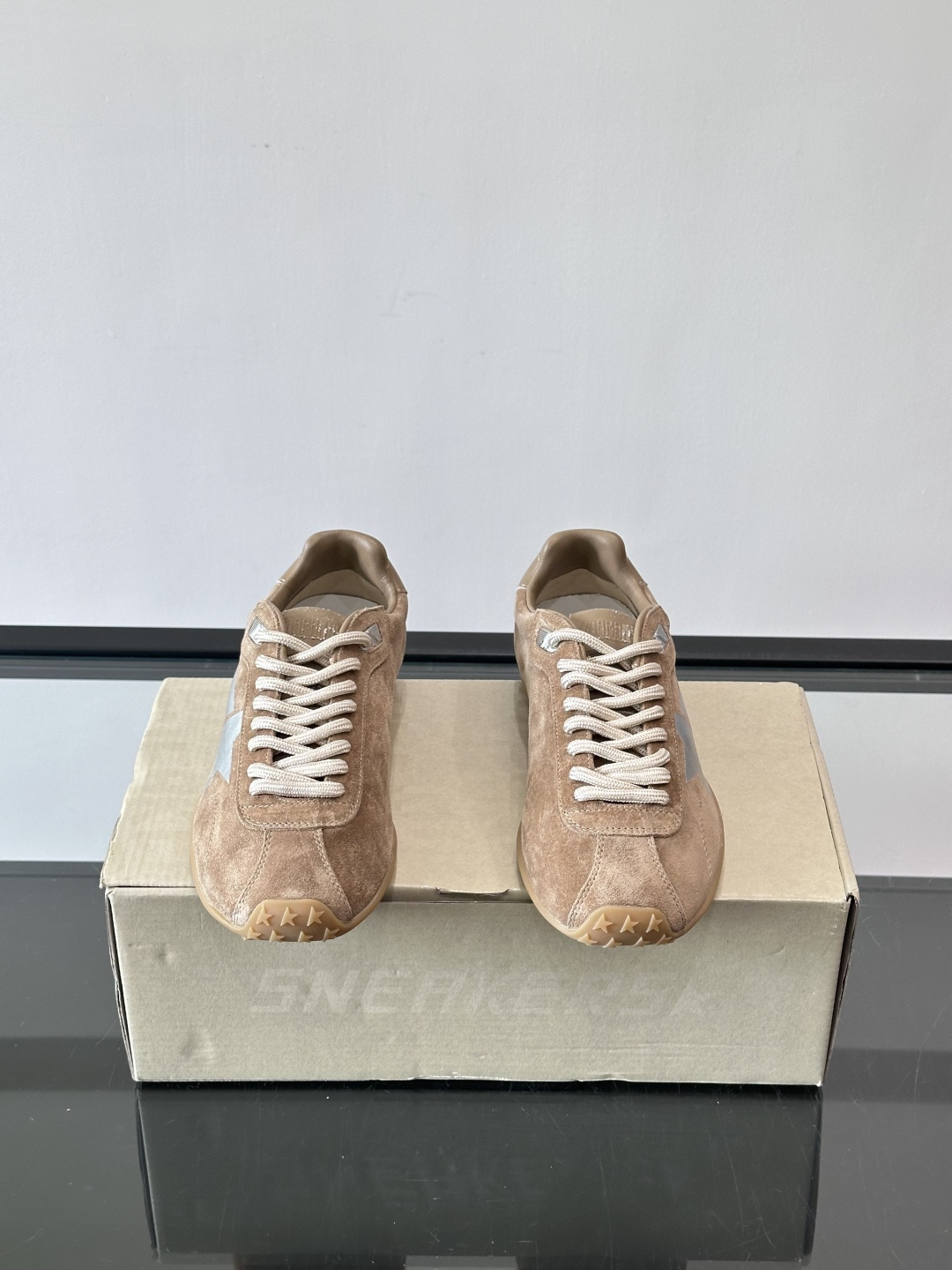 Golden Goose Marathon SPeed系列棕l小脏鞋，经典复古德训鞋灵感，绒面皮革+做旧