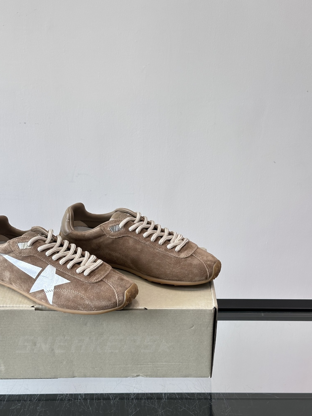 Golden Goose Marathon SPeed系列棕l小脏鞋，经典复古德训鞋灵感，绒面皮革+做旧