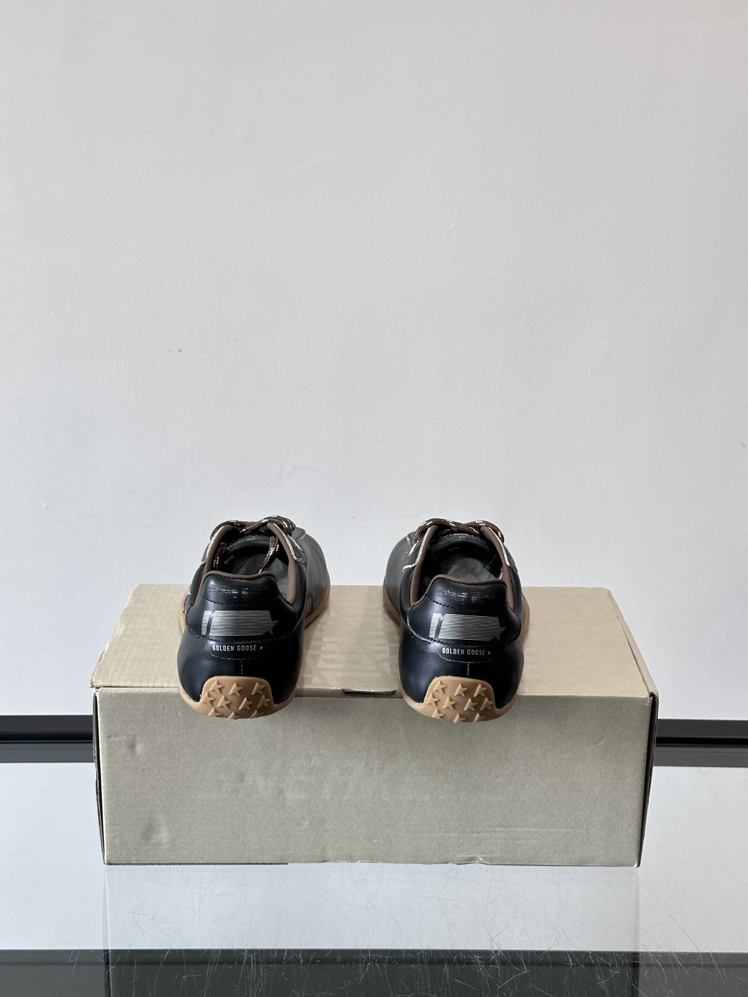 Golden Goose Marathon SPeed系列棕l小脏鞋，经典复古德训鞋灵感，绒面皮革+做旧