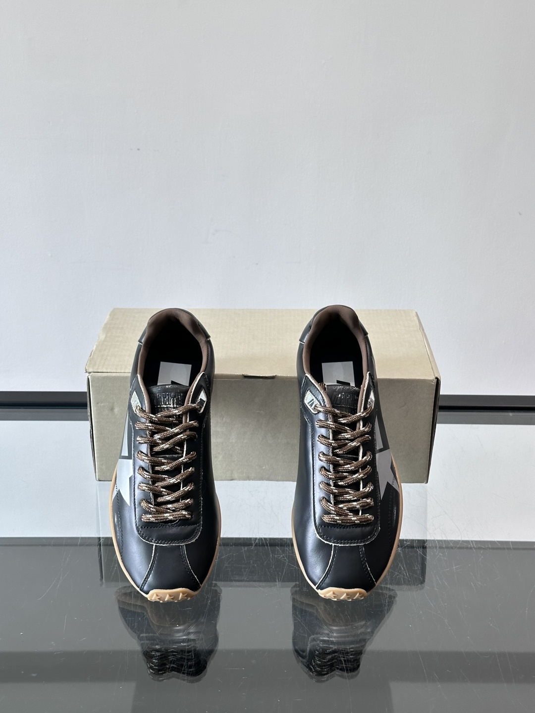 Golden Goose Marathon SPeed系列棕l小脏鞋，经典复古德训鞋灵感，绒面皮革+做旧