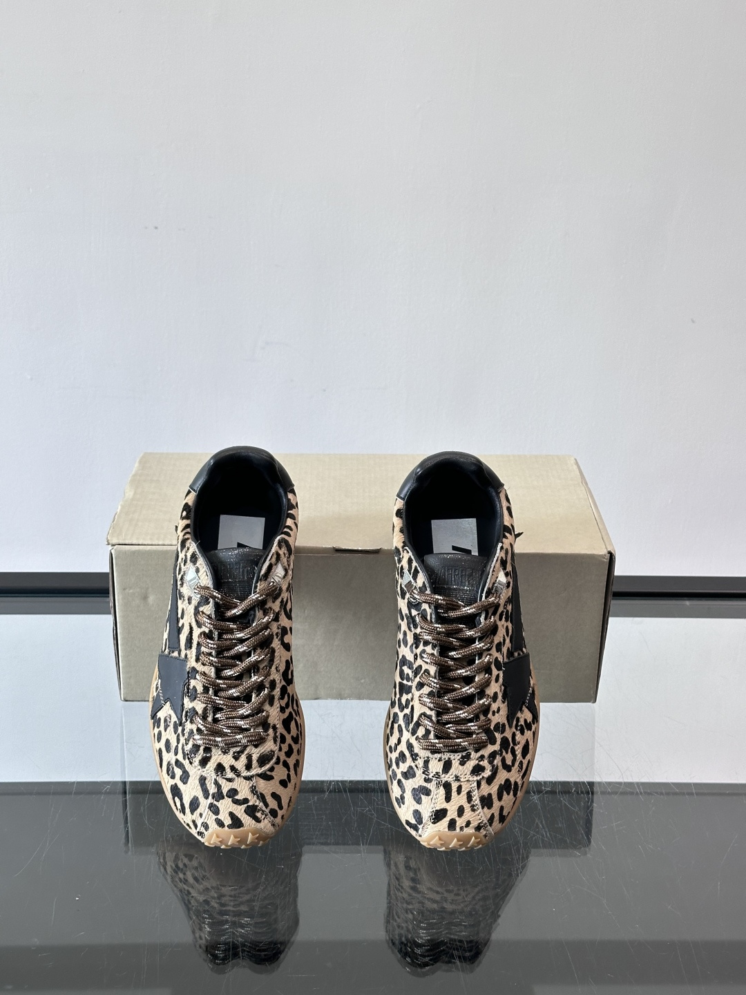 Golden Goose Marathon SPeed系列棕l小脏鞋，经典复古德训鞋灵感，绒面皮革+做旧